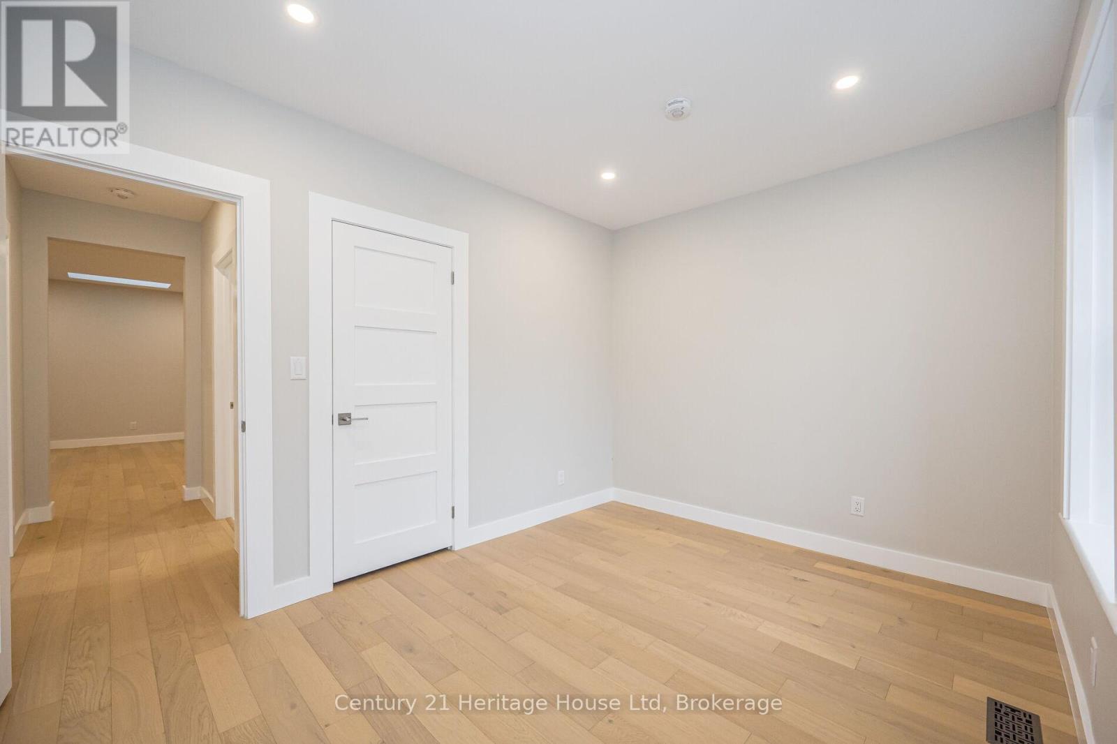 226 Exhibition Street, Guelph, Ontario  N1H 4R5 - Photo 32 - X12871398