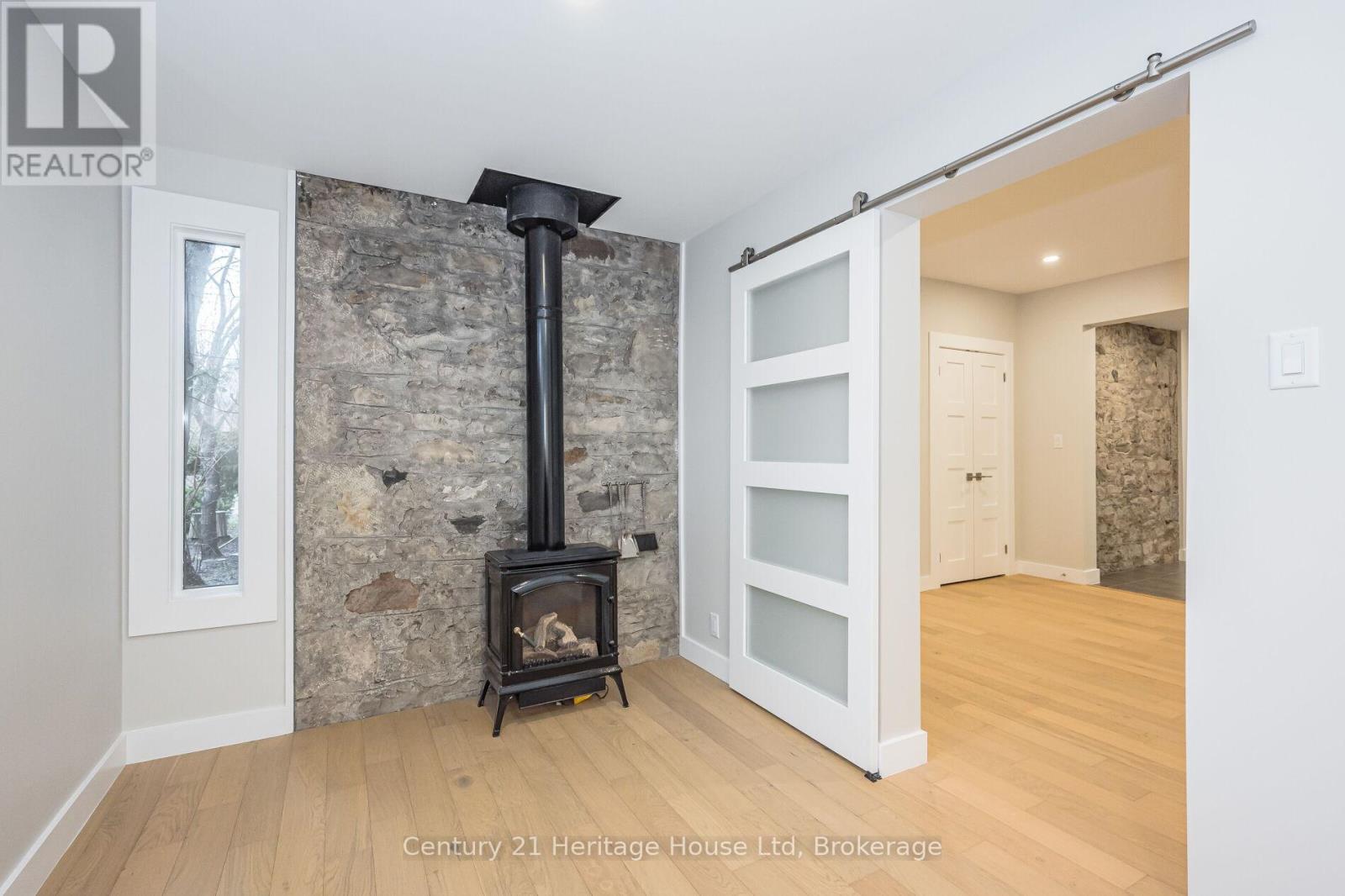 226 Exhibition Street, Guelph, Ontario  N1H 4R5 - Photo 38 - X12871398