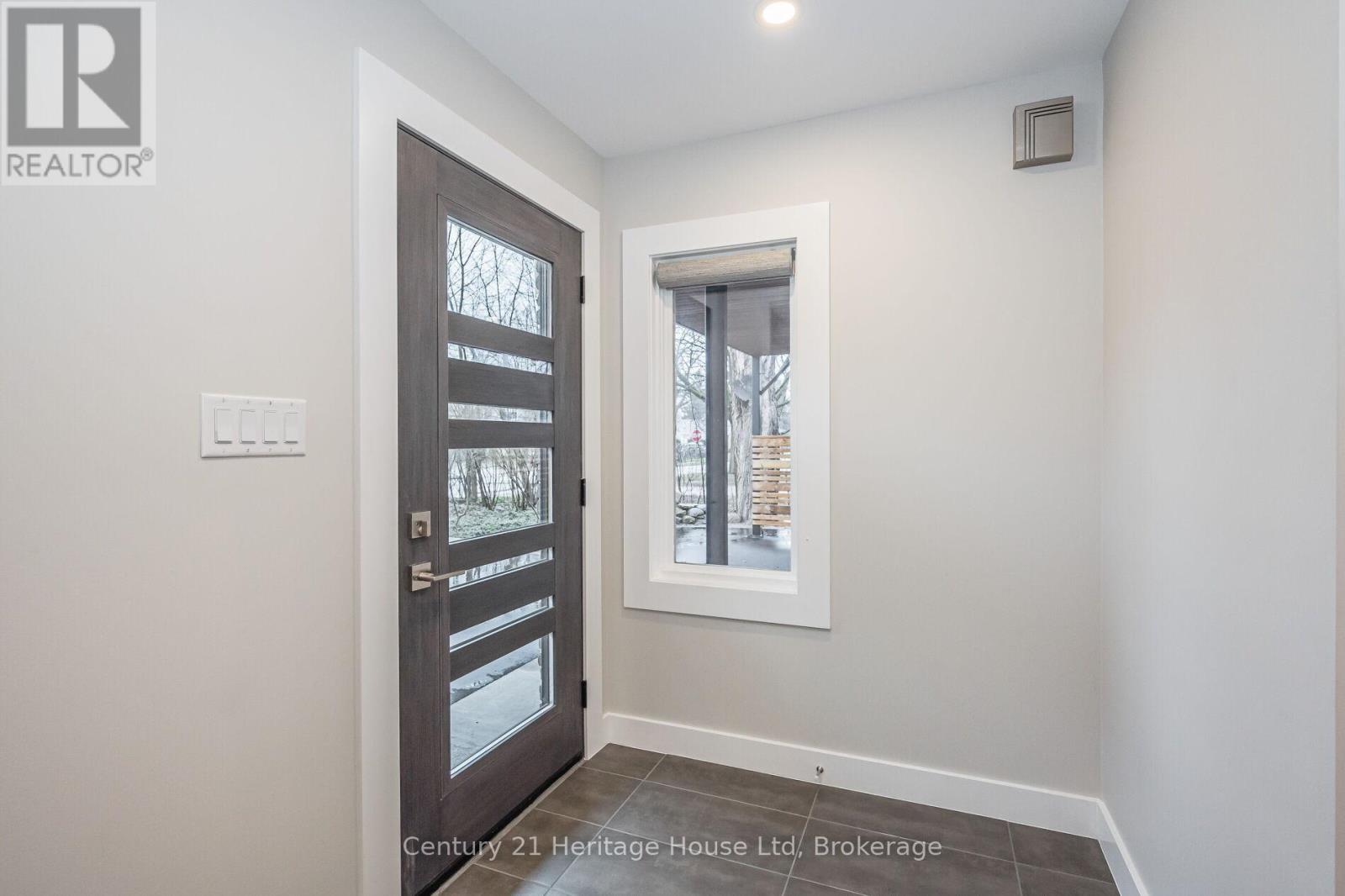226 Exhibition Street, Guelph, Ontario  N1H 4R5 - Photo 8 - X12871398