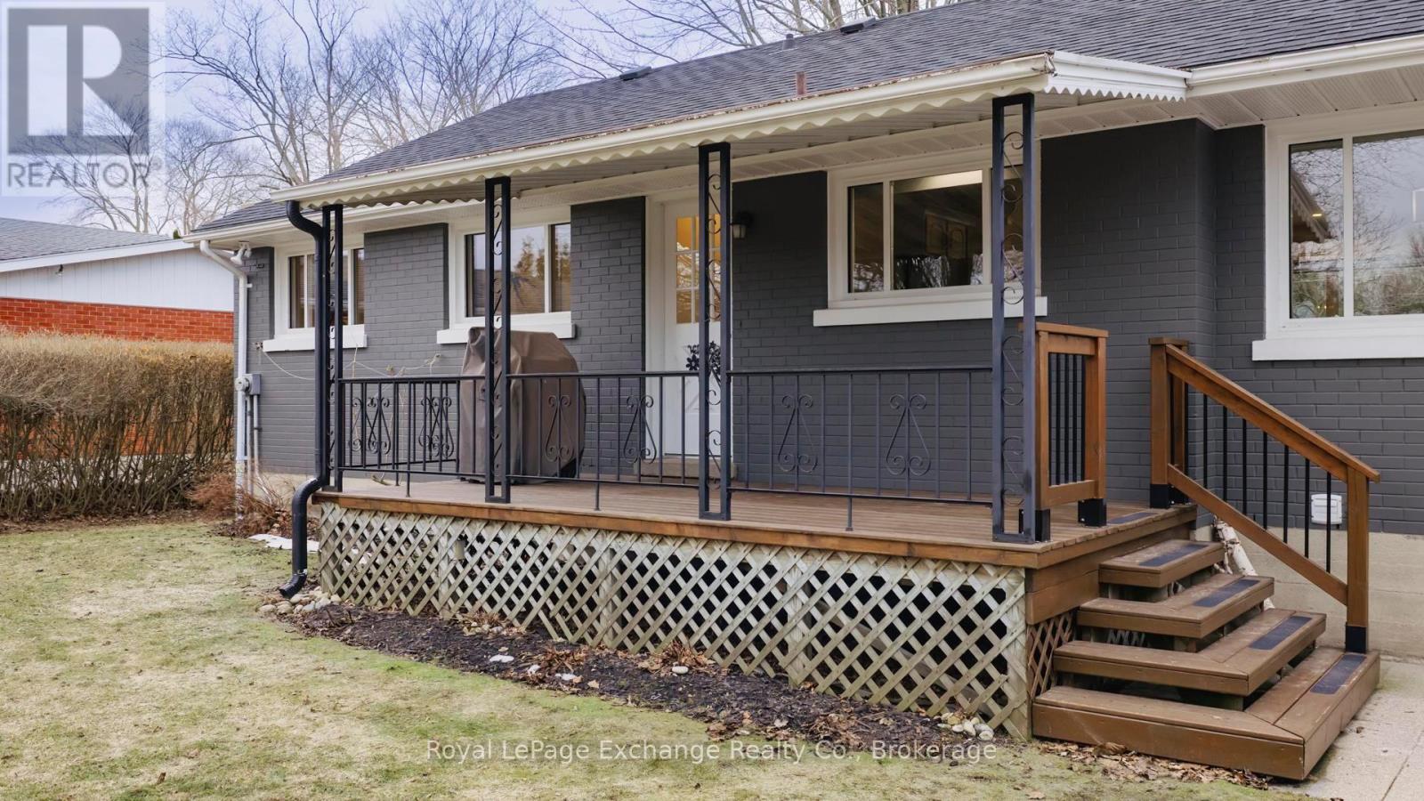 219 Kingsway Street, Kincardine, Ontario  N2Z 1G2 - Photo 11 - X12871462