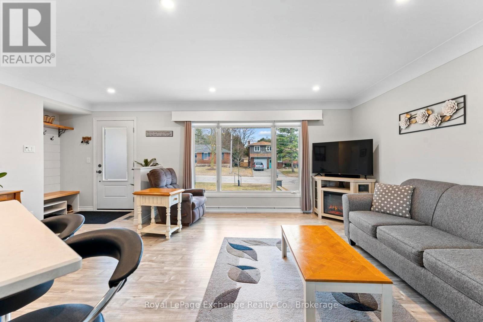 219 Kingsway Street, Kincardine, Ontario  N2Z 1G2 - Photo 18 - X12871462