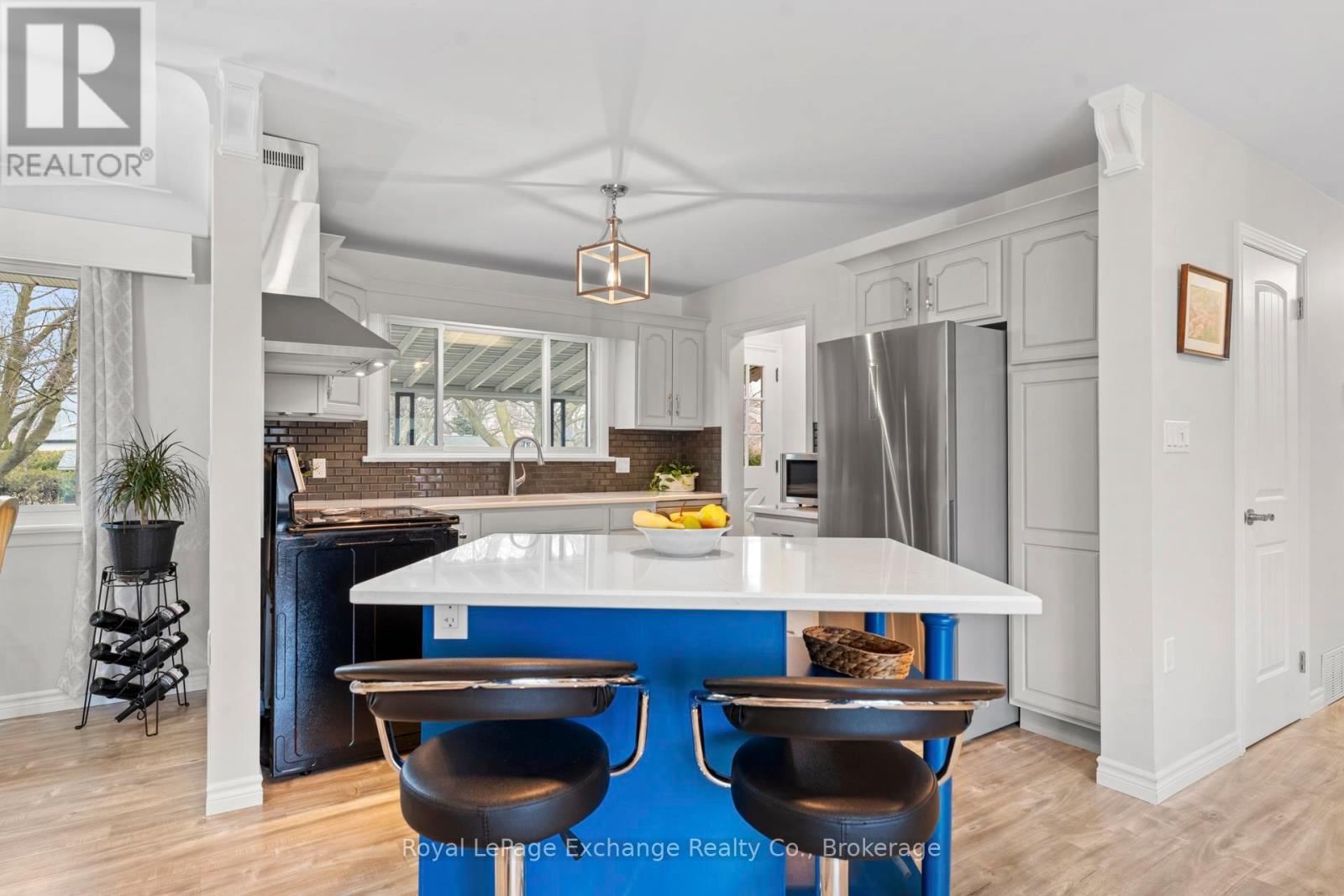 219 Kingsway Street, Kincardine, Ontario  N2Z 1G2 - Photo 19 - X12871462