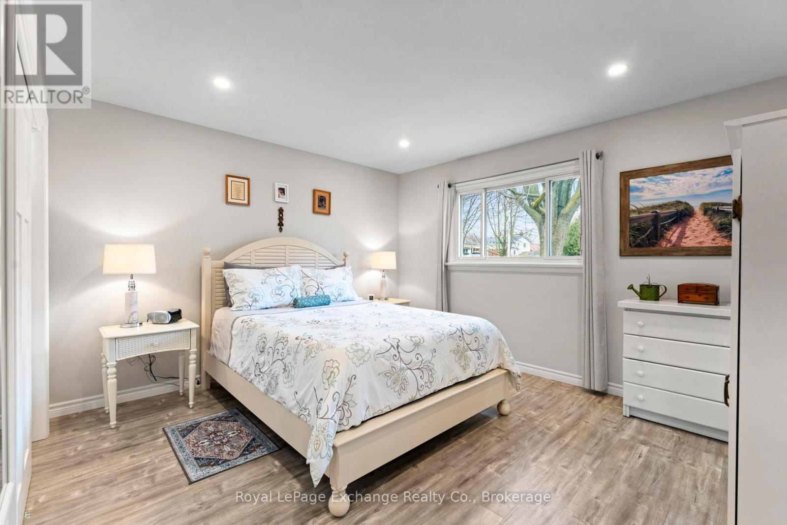 219 Kingsway Street, Kincardine, Ontario  N2Z 1G2 - Photo 27 - X12871462