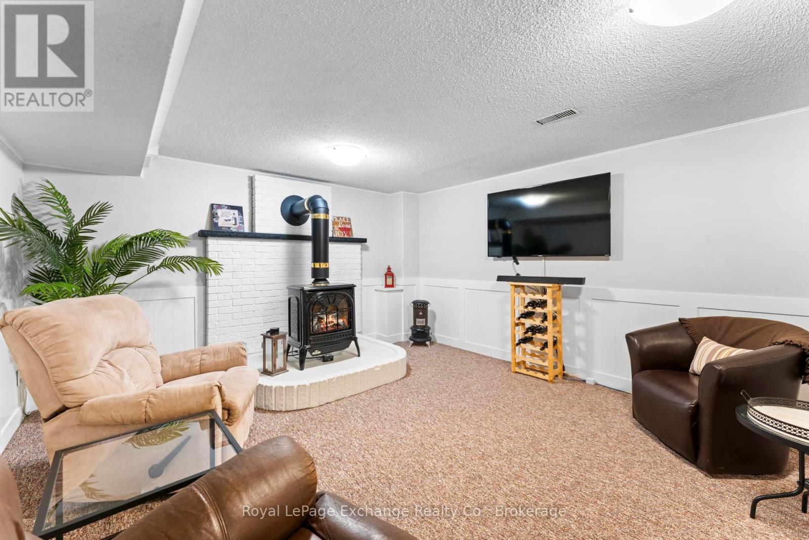 219 Kingsway Street, Kincardine, Ontario  N2Z 1G2 - Photo 34 - X12871462