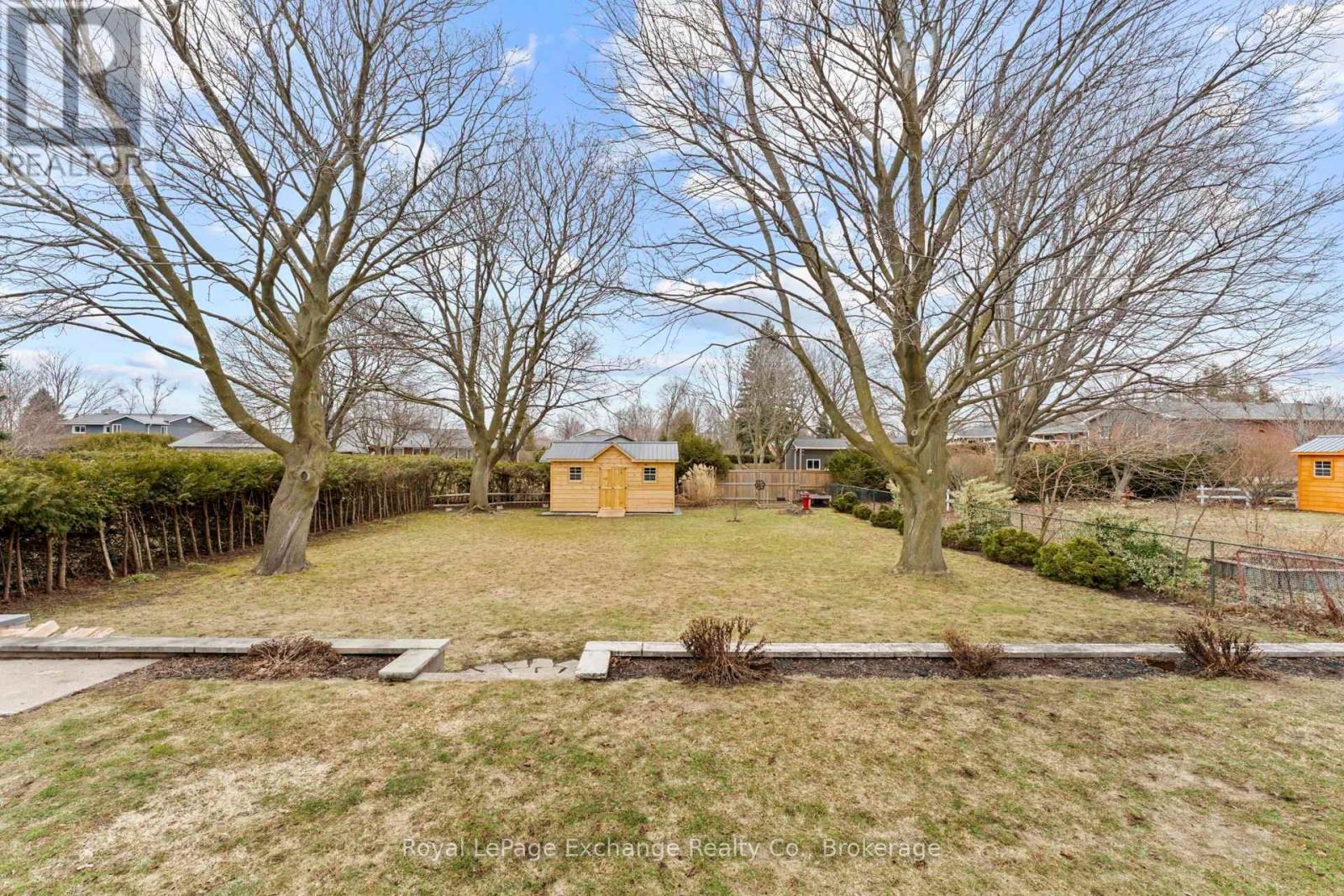 219 Kingsway Street, Kincardine, Ontario  N2Z 1G2 - Photo 41 - X12871462