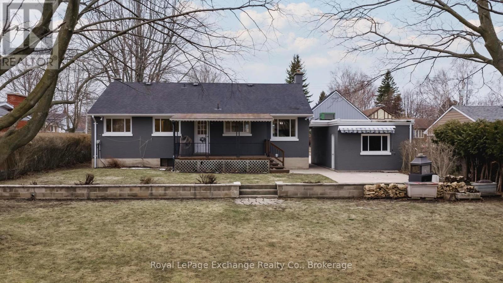 219 Kingsway Street, Kincardine, Ontario  N2Z 1G2 - Photo 8 - X12871462