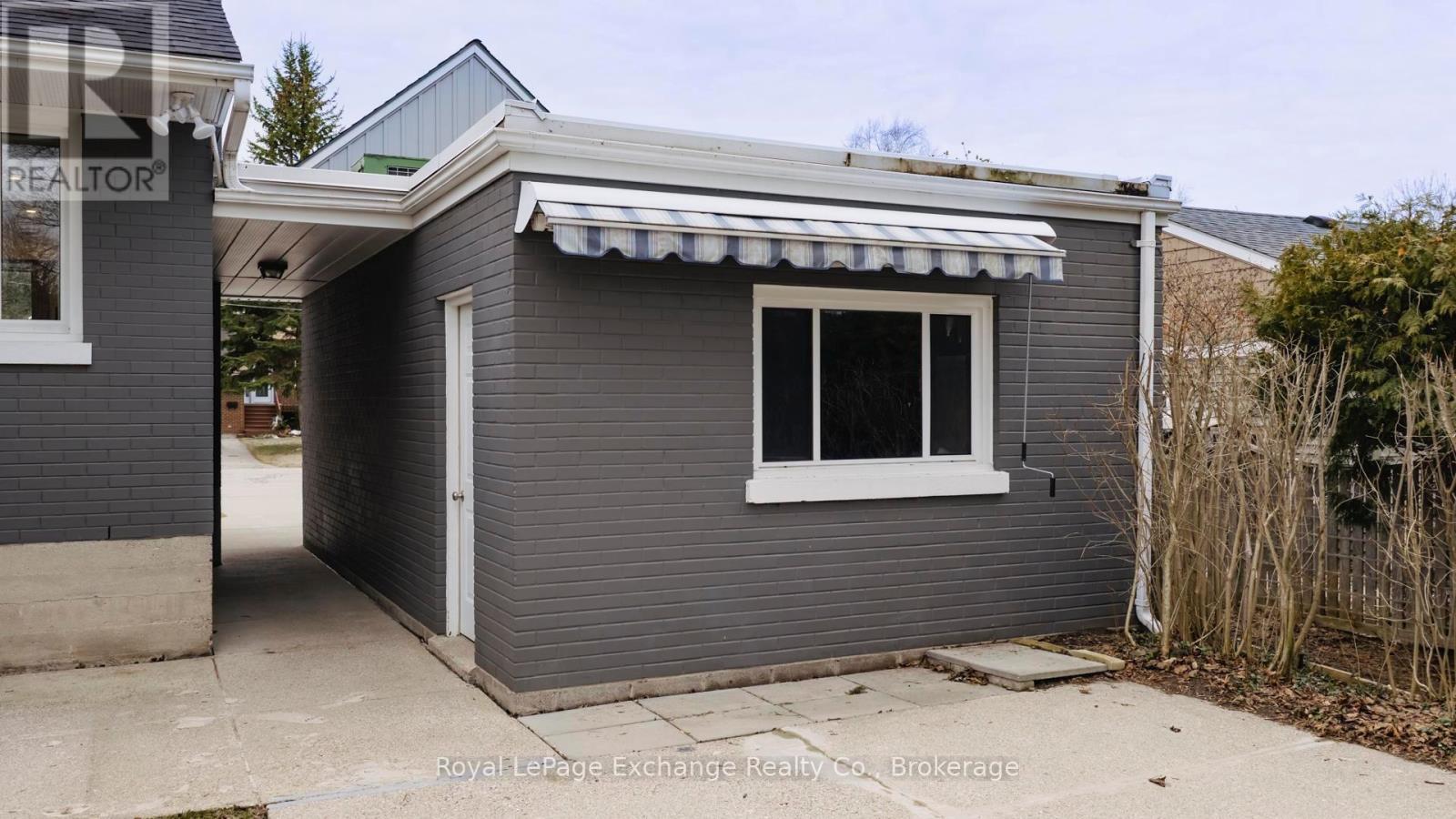 219 Kingsway Street, Kincardine, Ontario  N2Z 1G2 - Photo 9 - X12871462