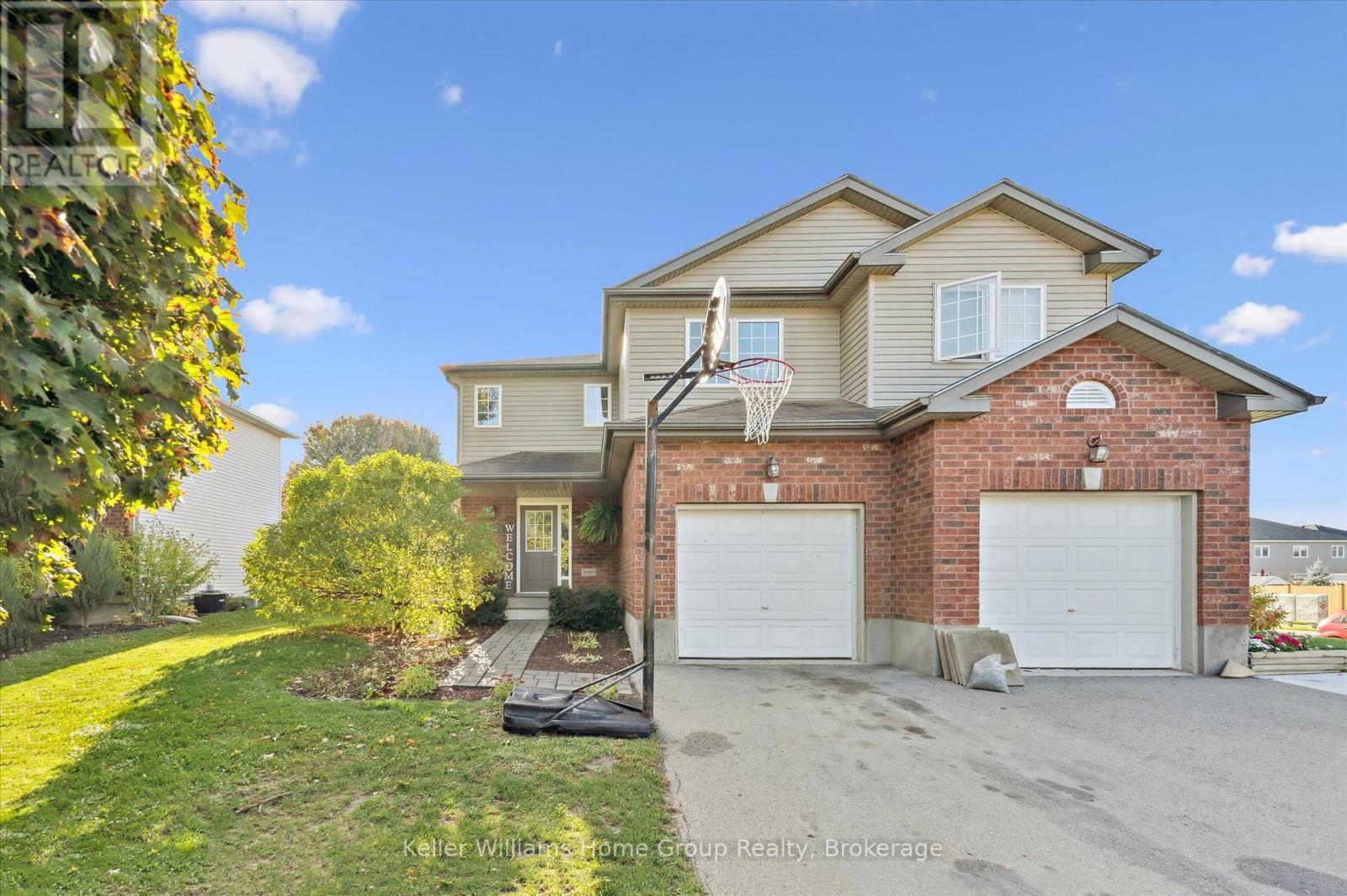 73 YORK STREET E, Centre Wellington, Ontario