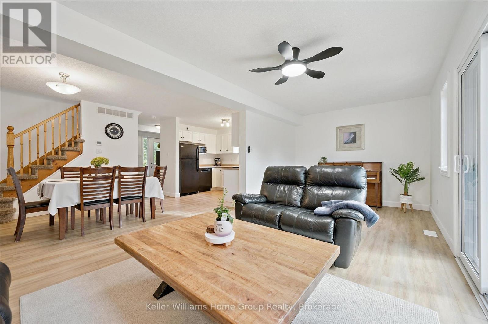 73 York Street E, Centre Wellington, Ontario  N0B 1S0 - Photo 12 - X12871684