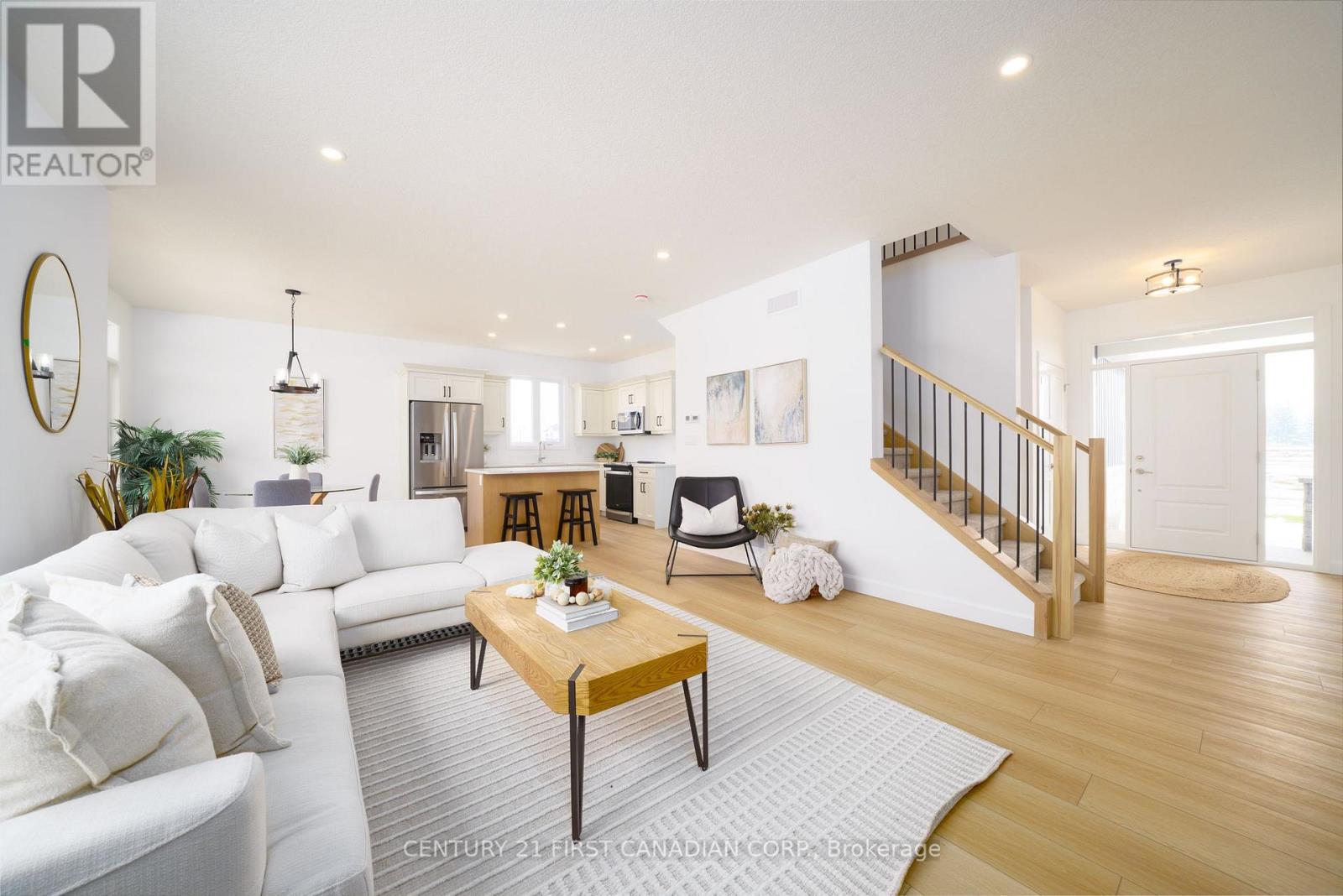 115 Atkinson Street, North Middlesex, Ontario  N0M 1A0 - Photo 6 - X12871378