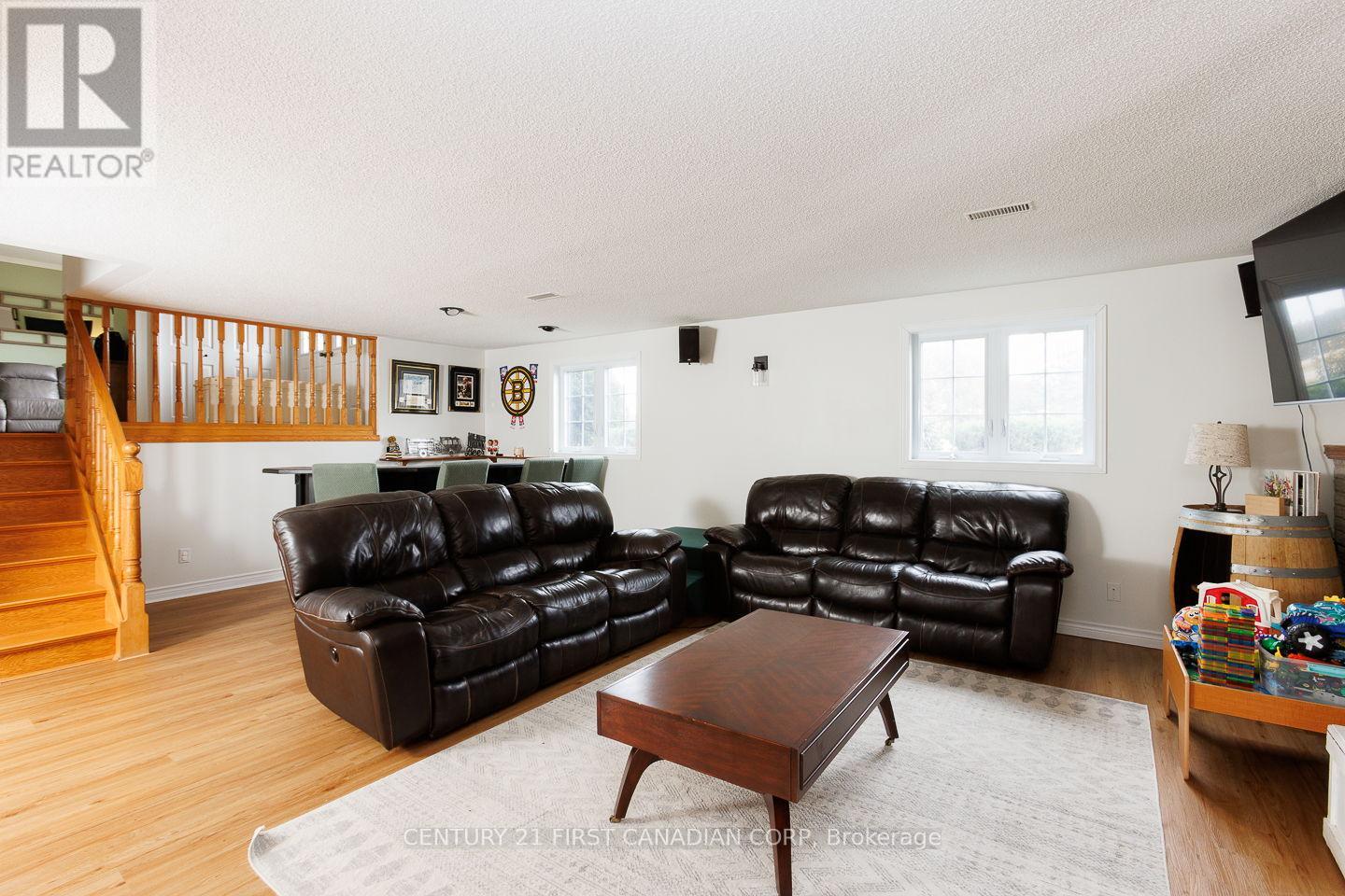 24565 Pioneer Line, West Elgin (West Lorne), Ontario  N0L 2P0 - Photo 23 - X12871606