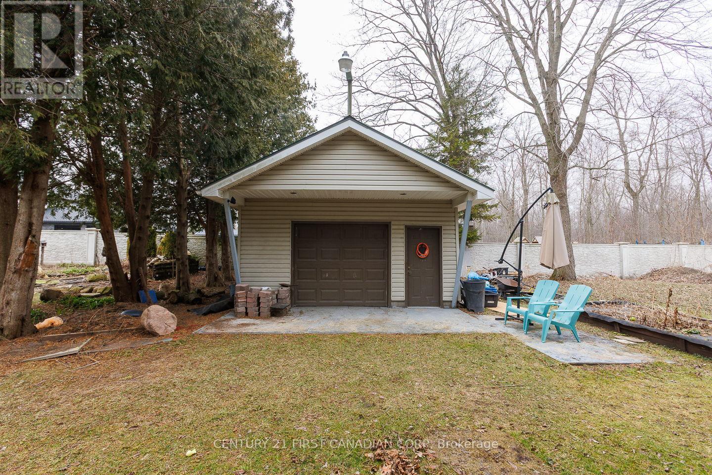 24565 Pioneer Line, West Elgin (West Lorne), Ontario  N0L 2P0 - Photo 39 - X12871606