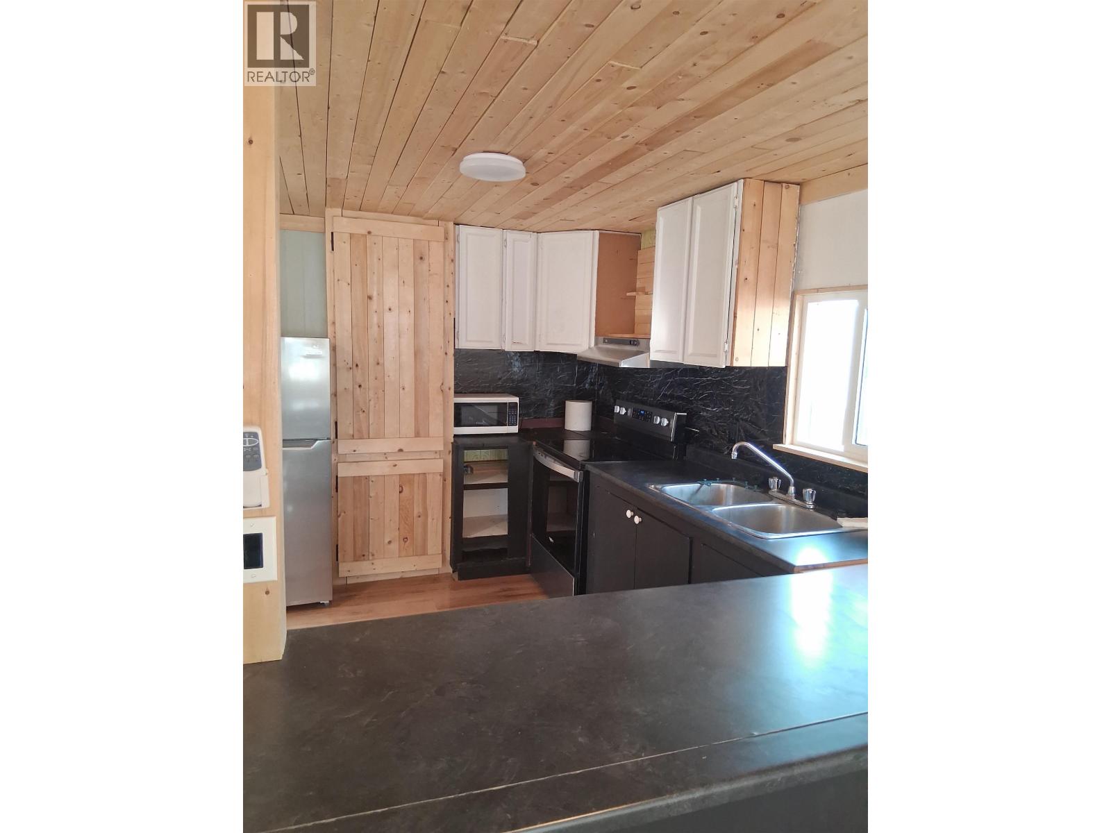 7 2123 Riverside Drive, Smithers, British Columbia  V0J 2N0 - Photo 10 - R3098433