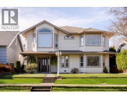 <div class="price">$1,849,000</div> 465 Garrett Street, New Westminster<br><div style="margin-bottom:8px;"><small>Macdonald Realty (Surrey/152)</small></div><div class='bed_bath'>4 Bed | 3 Bath</div>