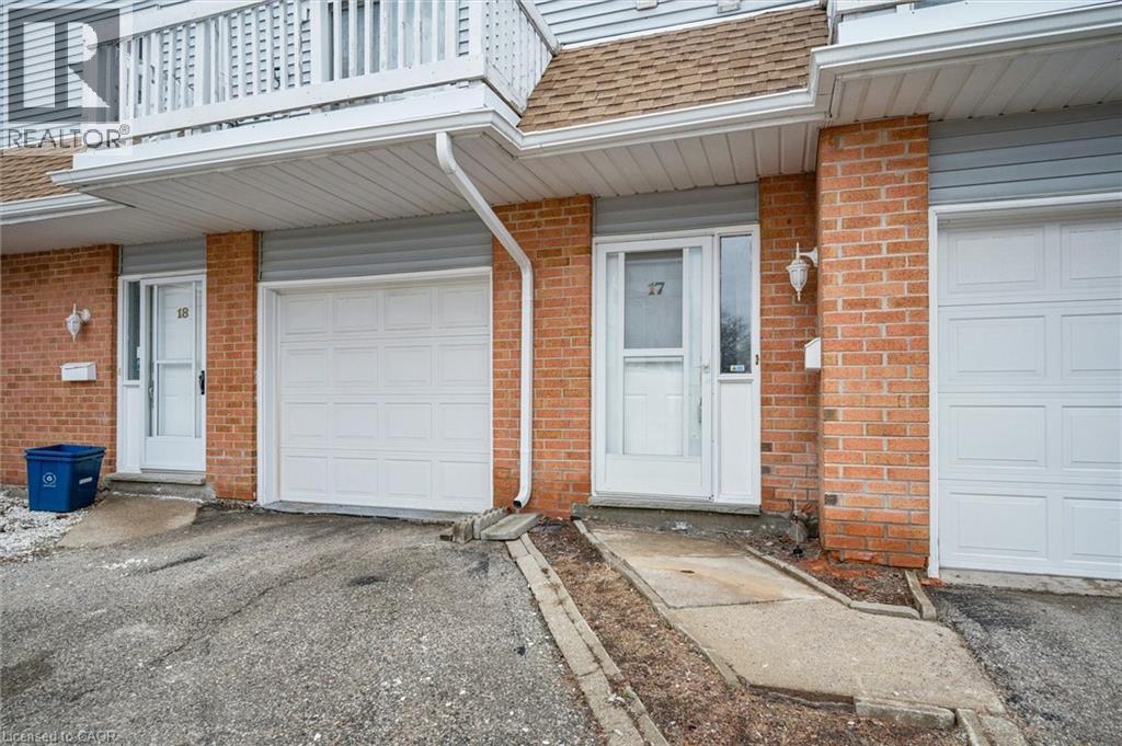 111 Traynor Avenue Unit# 17, Kitchener, Ontario  N2C 2N1 - Photo 3 - 40810952