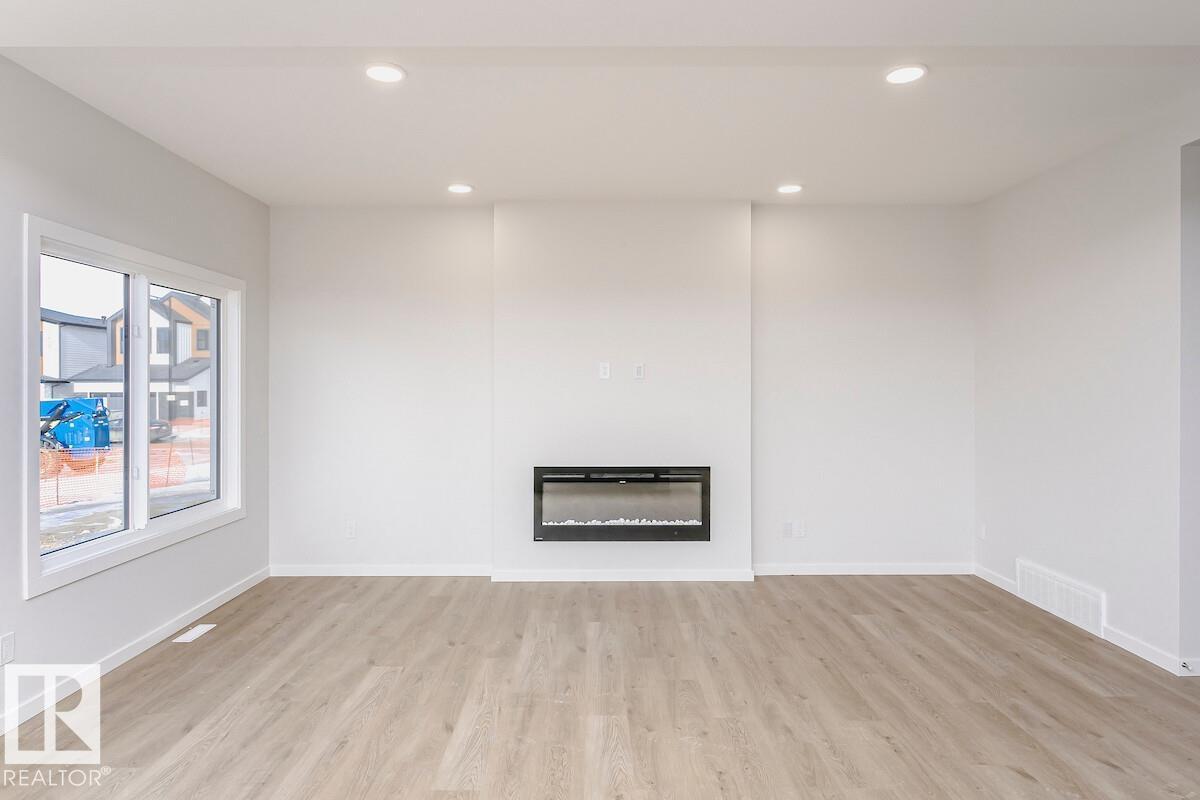 7622 Kimiwan Cr Sw, Edmonton, Alberta  T6W 1A5 - Photo 7 - E4476868