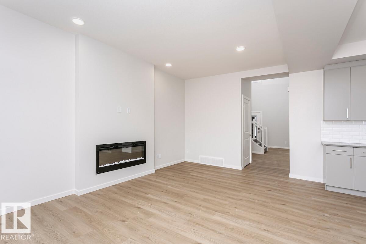 7622 Kimiwan Cr Sw, Edmonton, Alberta  T6W 1A5 - Photo 8 - E4476868