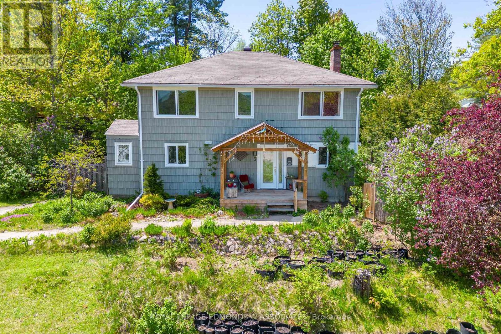 3 Huron Street, Deep River, Ontario  K0J 1P0 - Photo 1 - X12871706