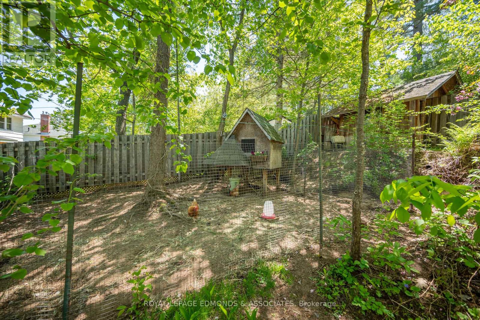 3 Huron Street, Deep River, Ontario  K0J 1P0 - Photo 12 - X12871706