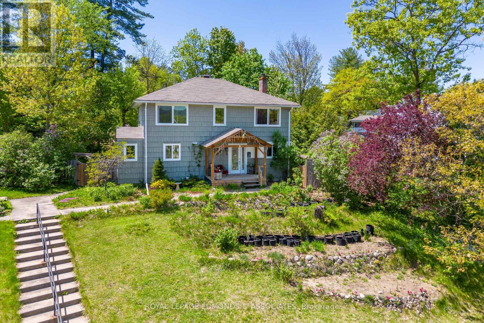 3 Huron Street, Deep River, Ontario  K0J 1P0 - Photo 2 - X12871706