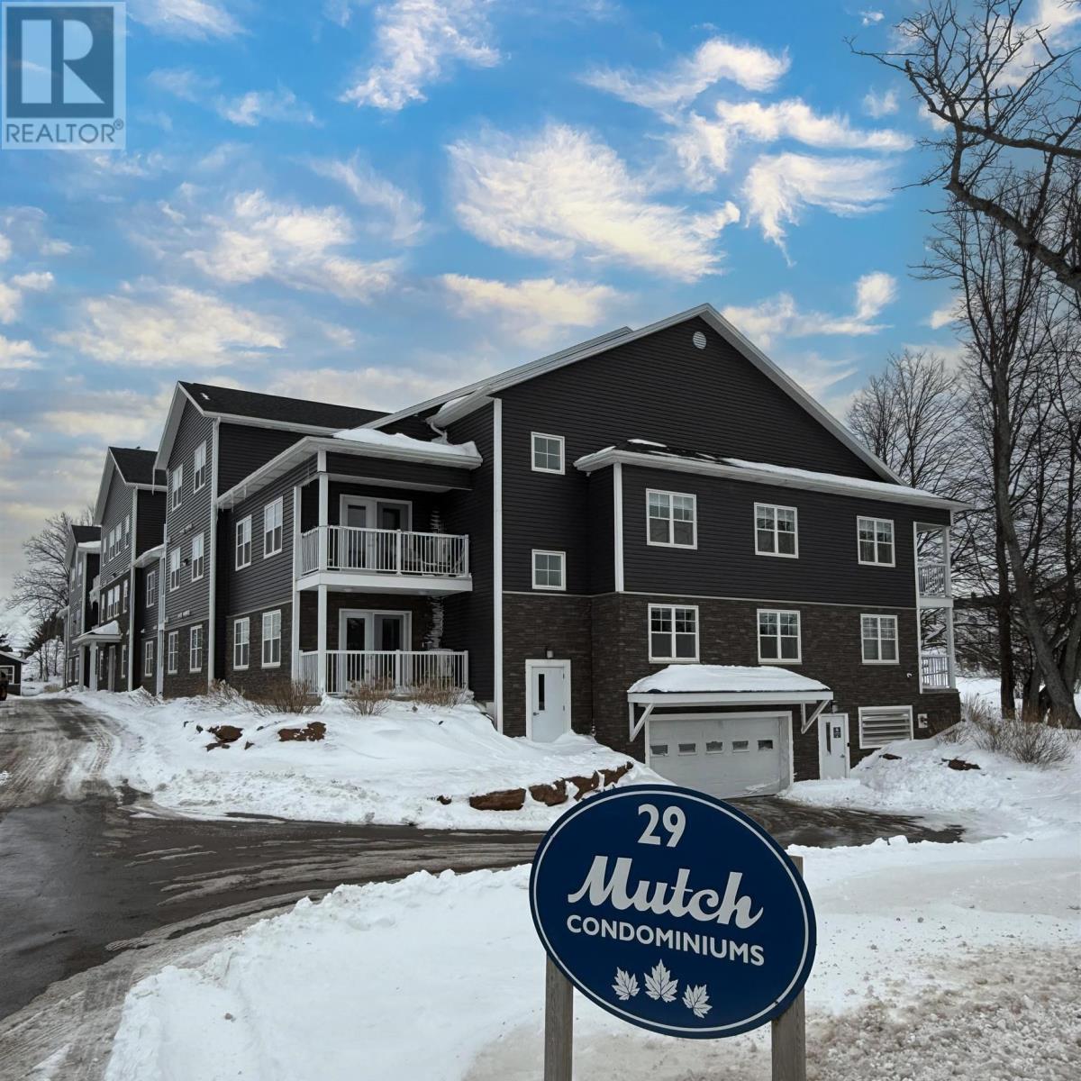 101 29 Stratford Road, Stratford, Prince Edward Island