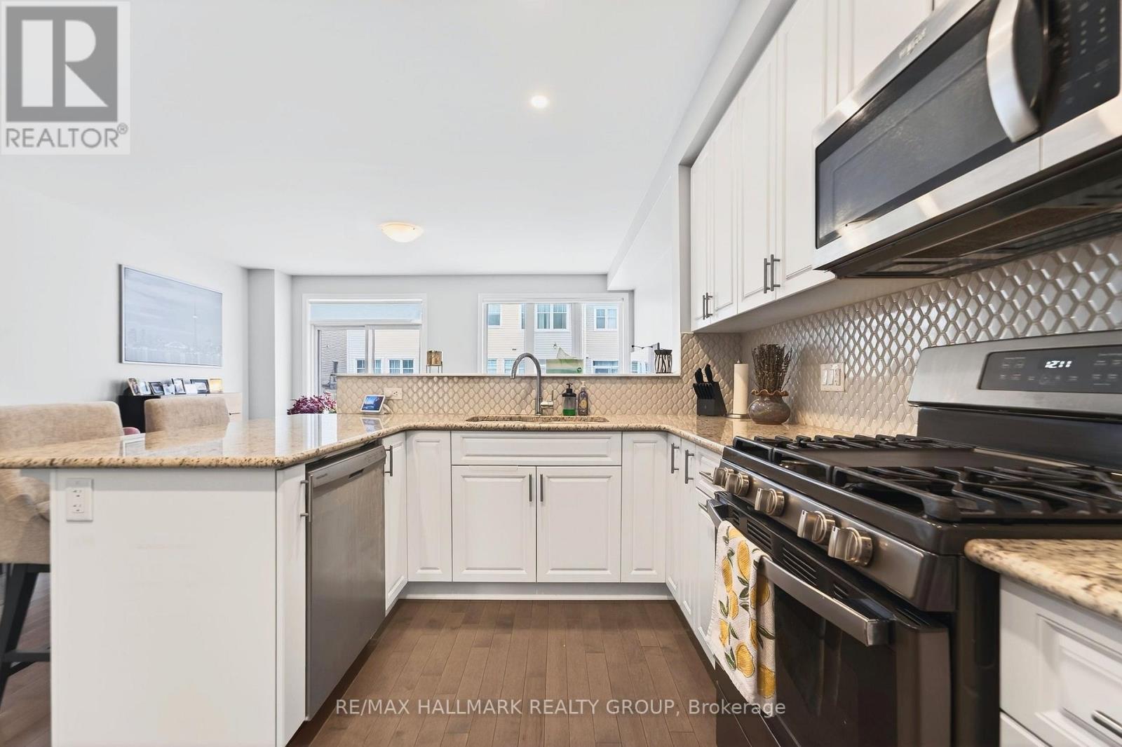 60 Jardiniere Street, Ottawa, Ontario  K2S 2K2 - Photo 21 - X12871396