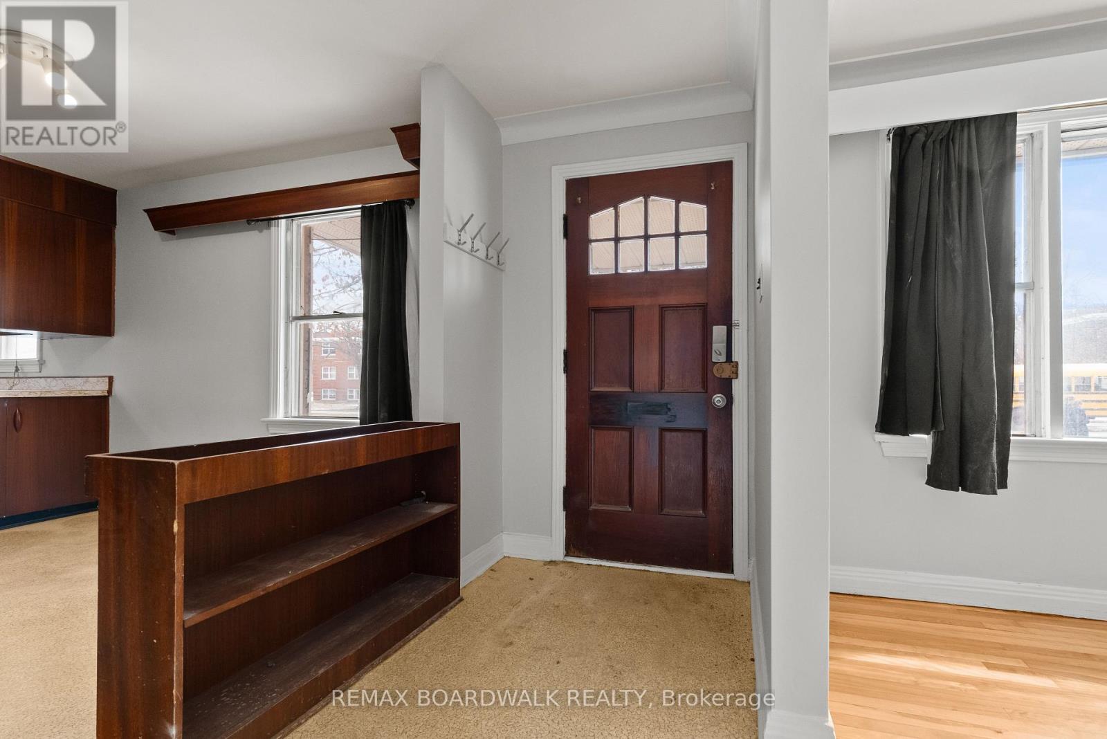 1610 Alta Vista Drive, Ottawa, Ontario  K1G 0G3 - Photo 5 - X12871464