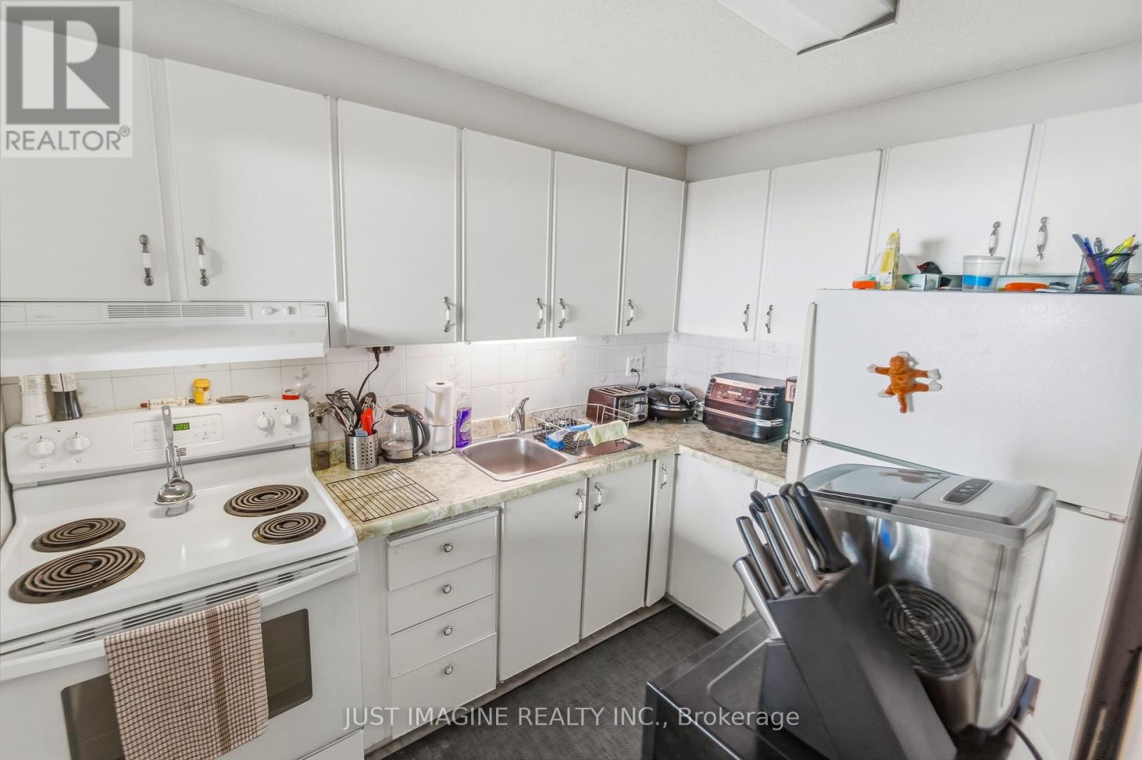 721 - 3100 Carling Avenue, Ottawa, Ontario  K2B 6J6 - Photo 9 - X12871472