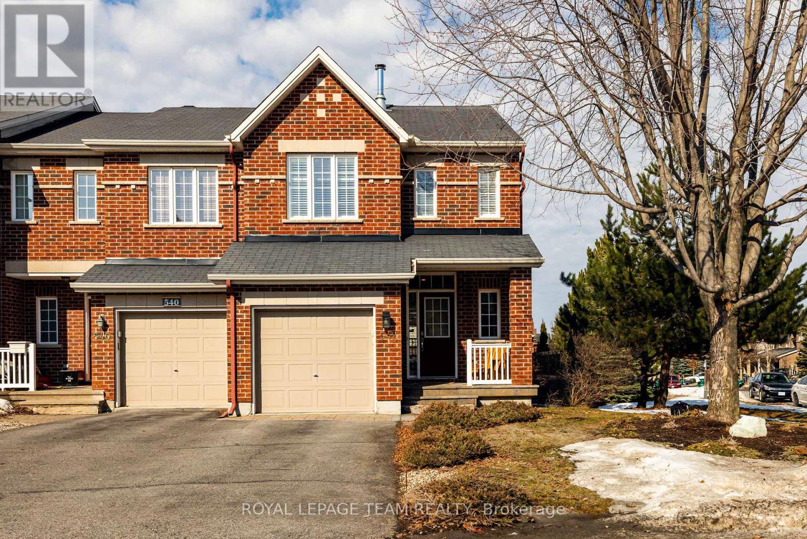 542 Remnor Avenue, Ottawa, Ontario  K2T 0A5 - Photo 1 - X12871536