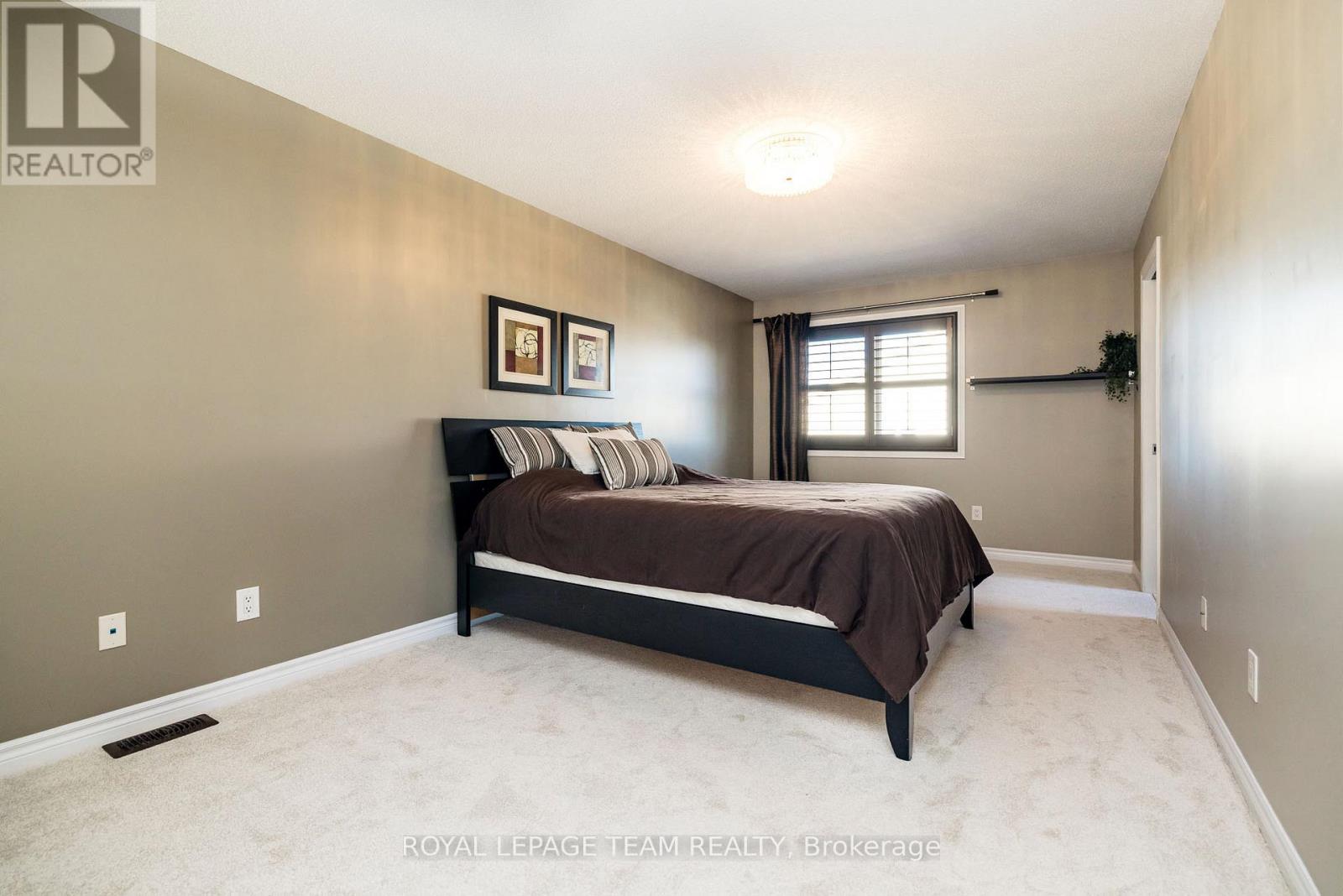 542 Remnor Avenue, Ottawa, Ontario  K2T 0A5 - Photo 17 - X12871536