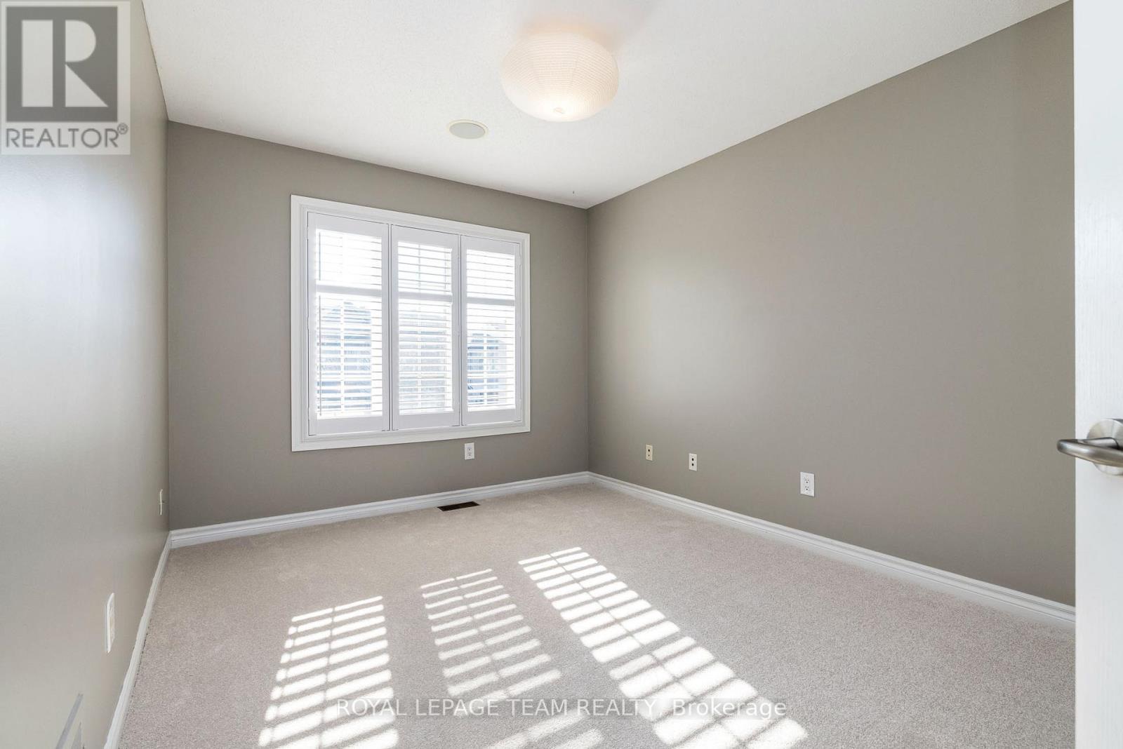 542 Remnor Avenue, Ottawa, Ontario  K2T 0A5 - Photo 28 - X12871536