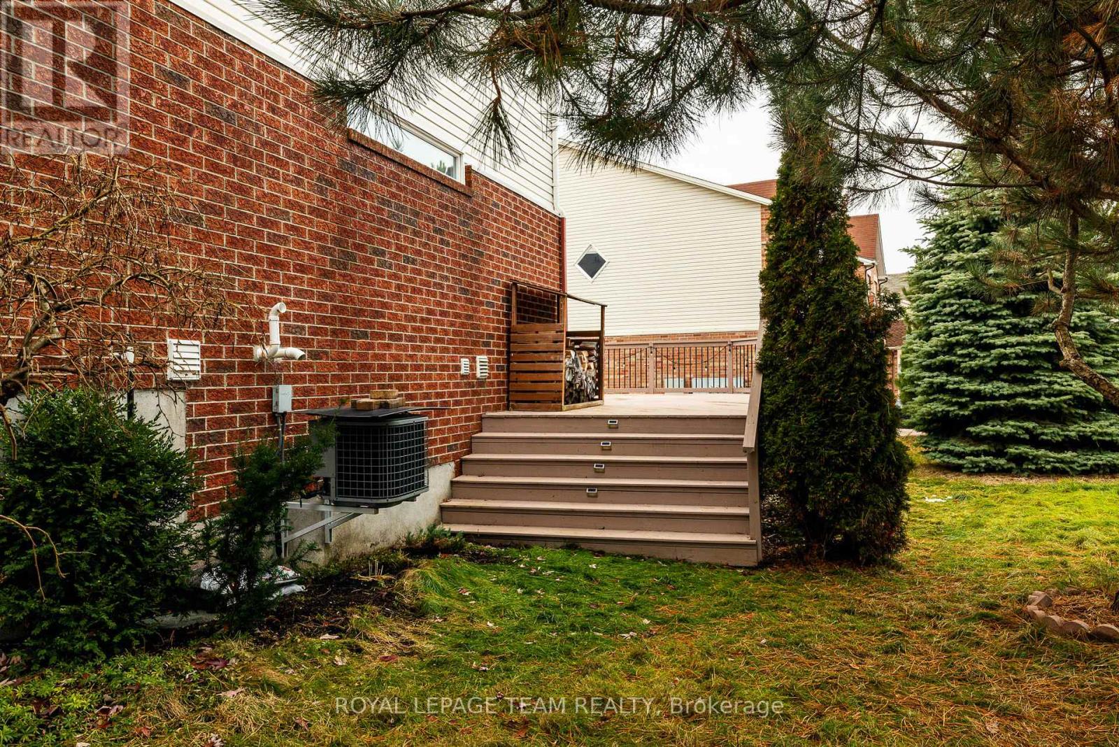 542 Remnor Avenue, Ottawa, Ontario  K2T 0A5 - Photo 42 - X12871536