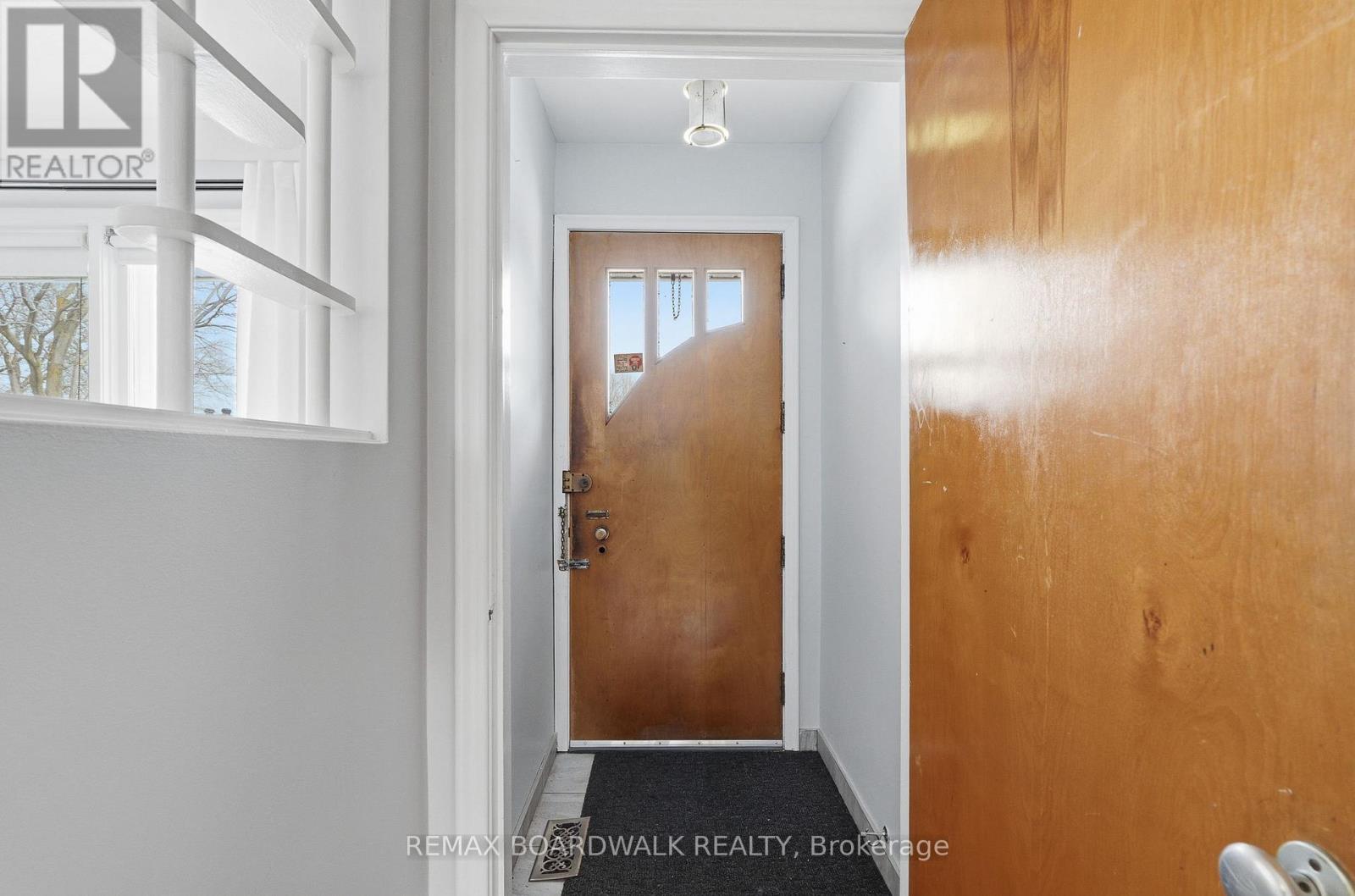 1106 Checkers Road, Ottawa, Ontario  K2C 2S4 - Photo 4 - X12871664