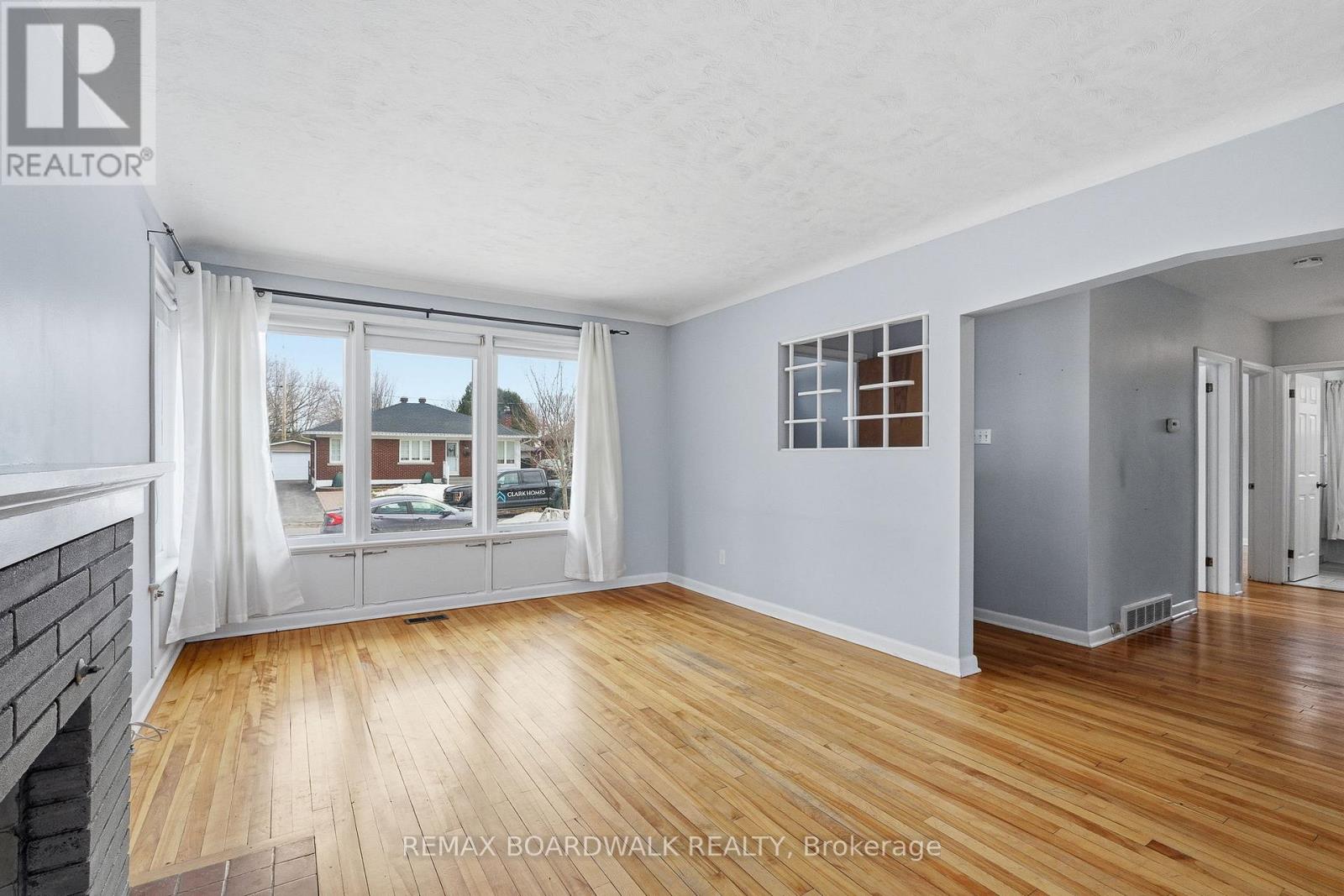 1106 Checkers Road, Ottawa, Ontario  K2C 2S4 - Photo 6 - X12871664