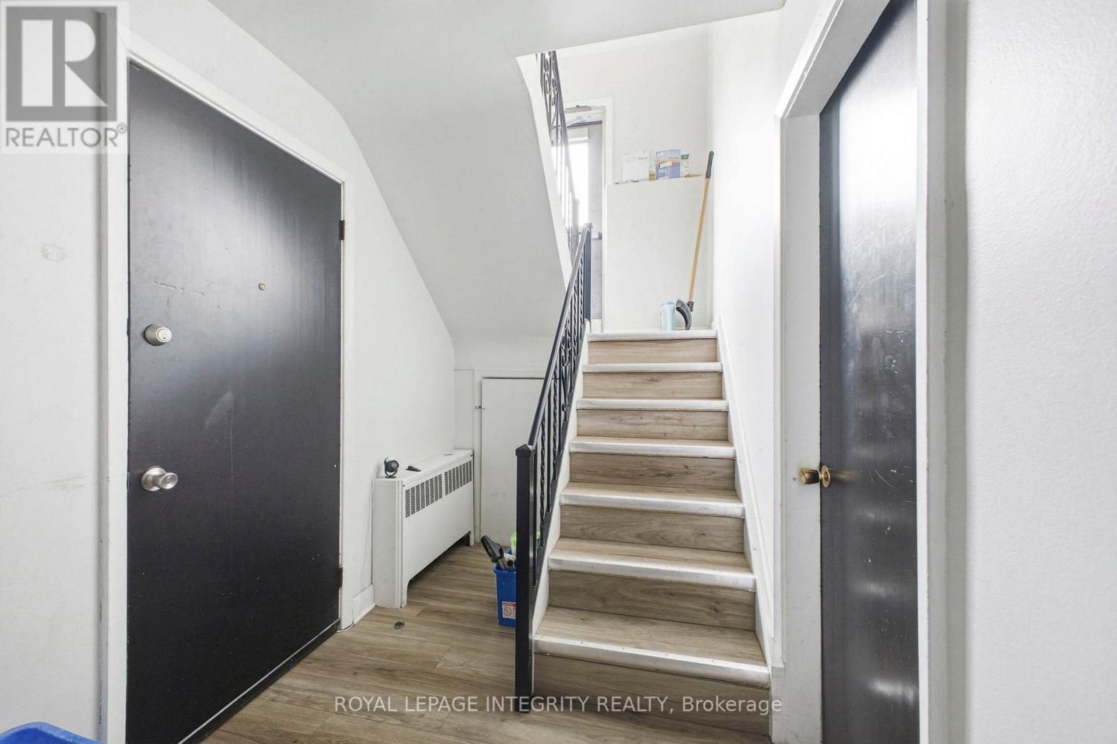 A - 1219 Dorchester Avenue, Ottawa, Ontario  K1Z 8E3 - Photo 5 - X12871704