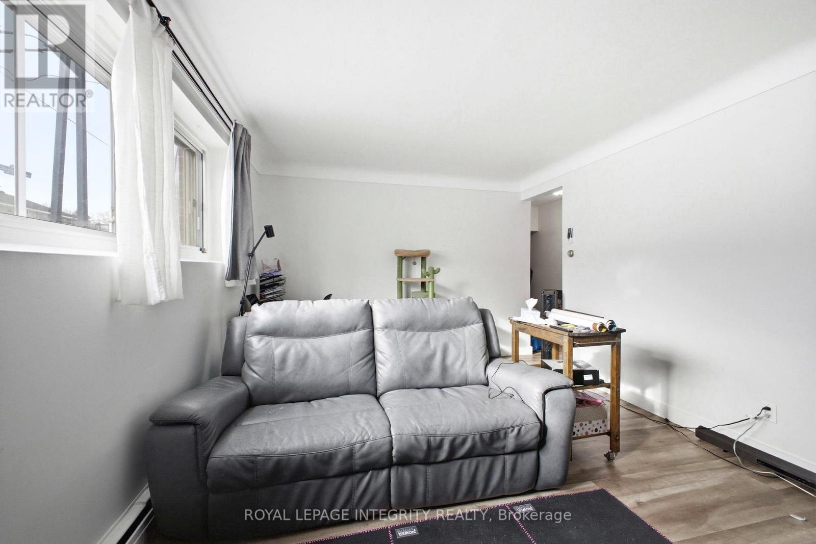 A - 1219 Dorchester Avenue, Ottawa, Ontario  K1Z 8E3 - Photo 8 - X12871704