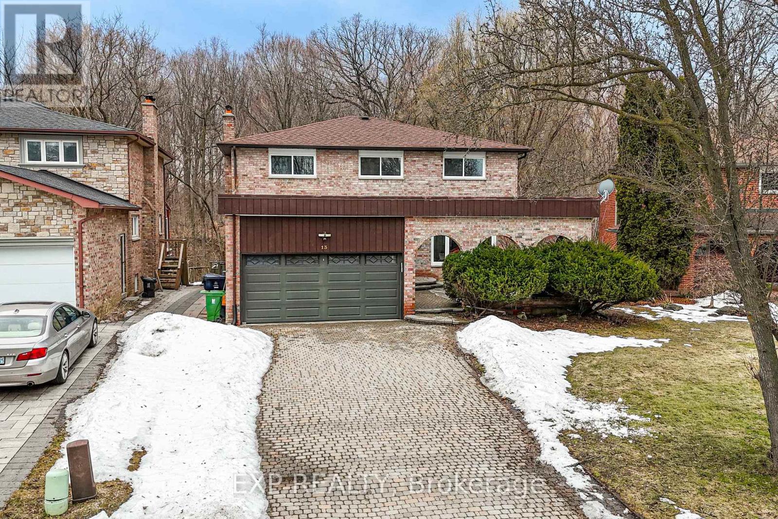 13 CARMEL COURT, Toronto, Ontario