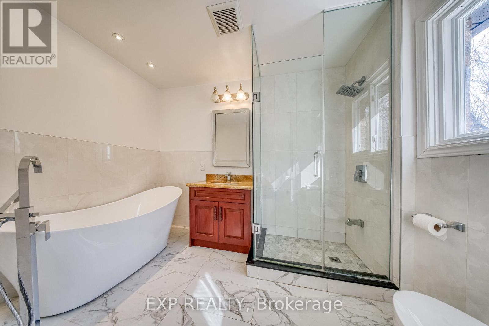 13 Carmel Court, Toronto, Ontario  M2M 4B2 - Photo 11 - C12871418