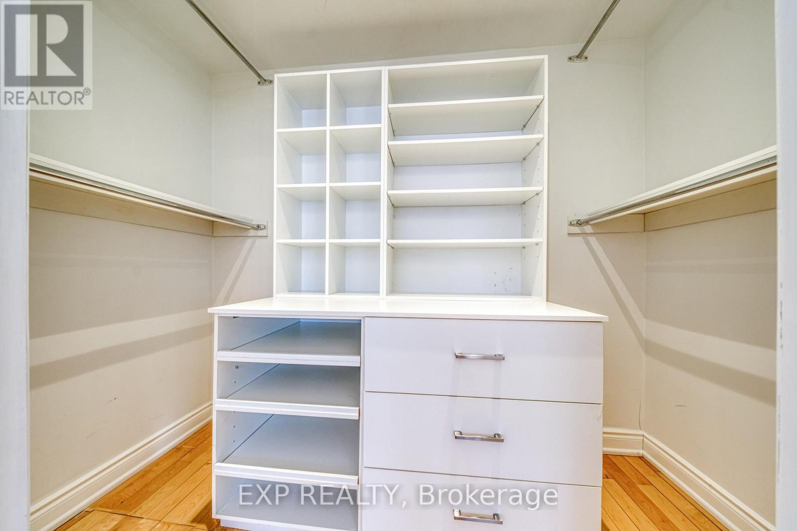 13 Carmel Court, Toronto, Ontario  M2M 4B2 - Photo 12 - C12871418