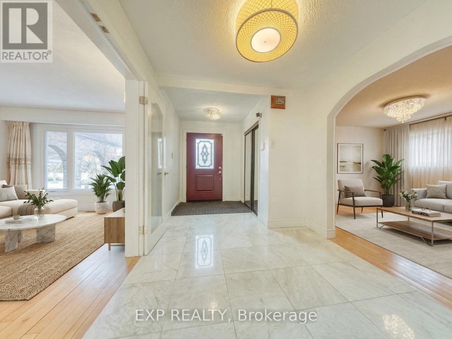 13 Carmel Court, Toronto, Ontario  M2M 4B2 - Photo 4 - C12871418