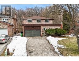 13 CARMEL COURT, Toronto, Ontario