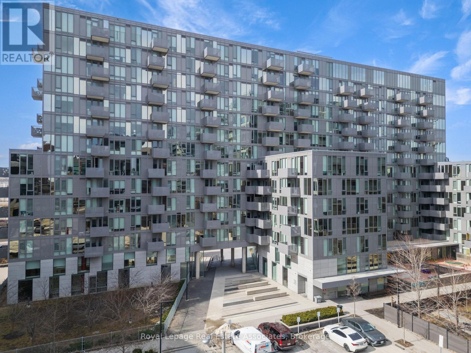 1011 - 38 Monte Kwinter Court, Toronto, Ontario  M3H 0E2 - Photo 30 - C12871602