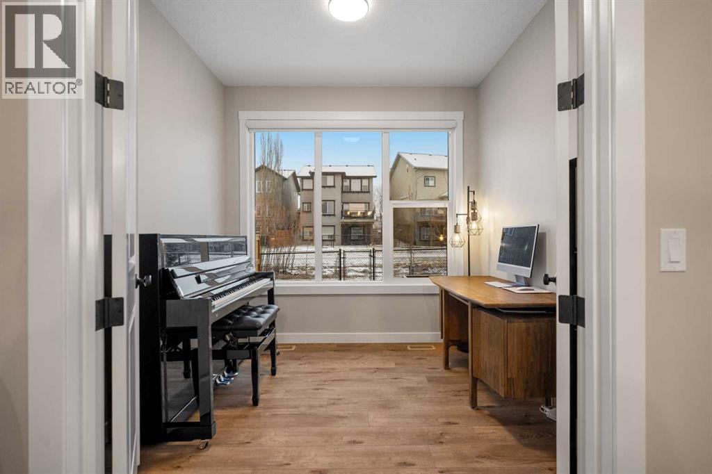 135 Silver Spruce Grove Sw, Calgary, Alberta  t2X 5M1 - Photo 18 - A2287454