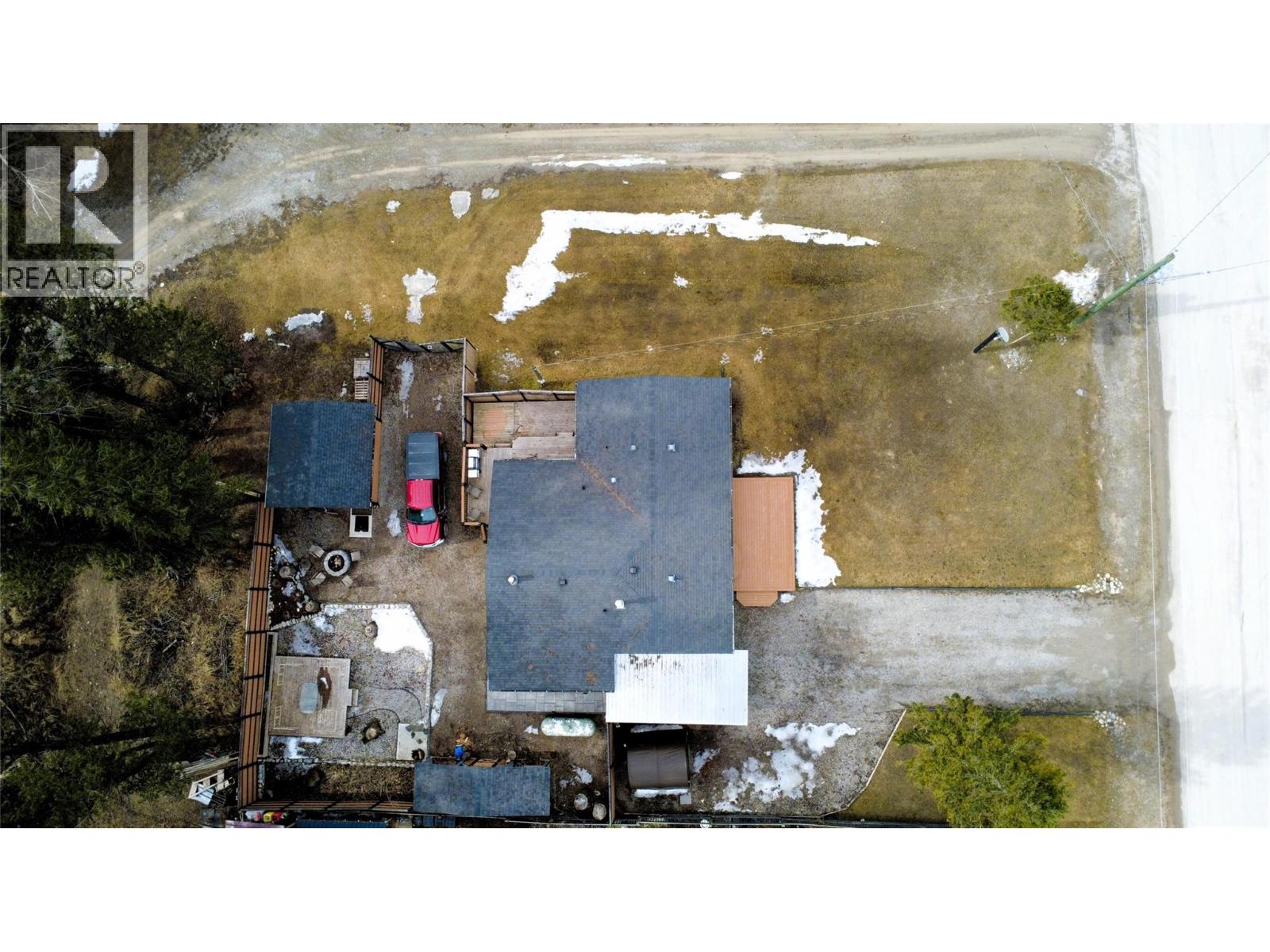 4826 Purcell Avenue, Edgewater, British Columbia  V0A 1E0 - Photo 77 - 10378631