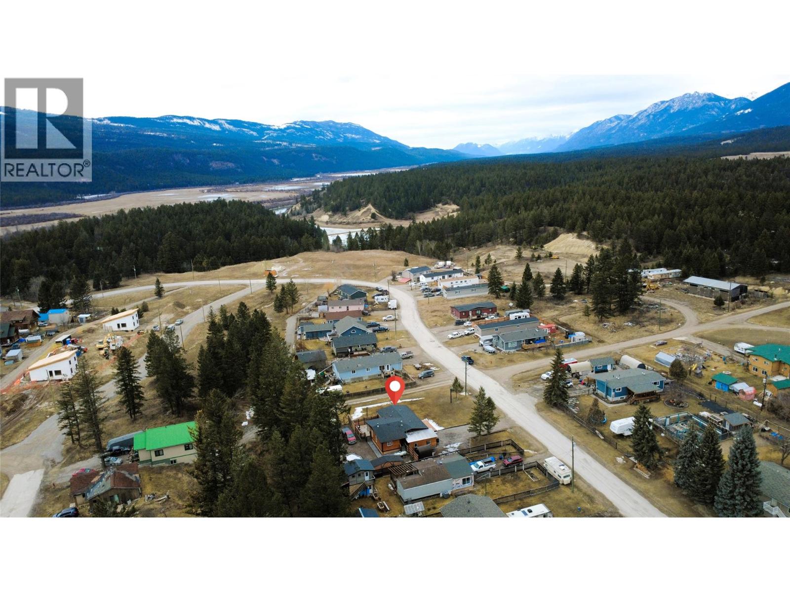 4826 Purcell Avenue, Edgewater, British Columbia  V0A 1E0 - Photo 75 - 10378631