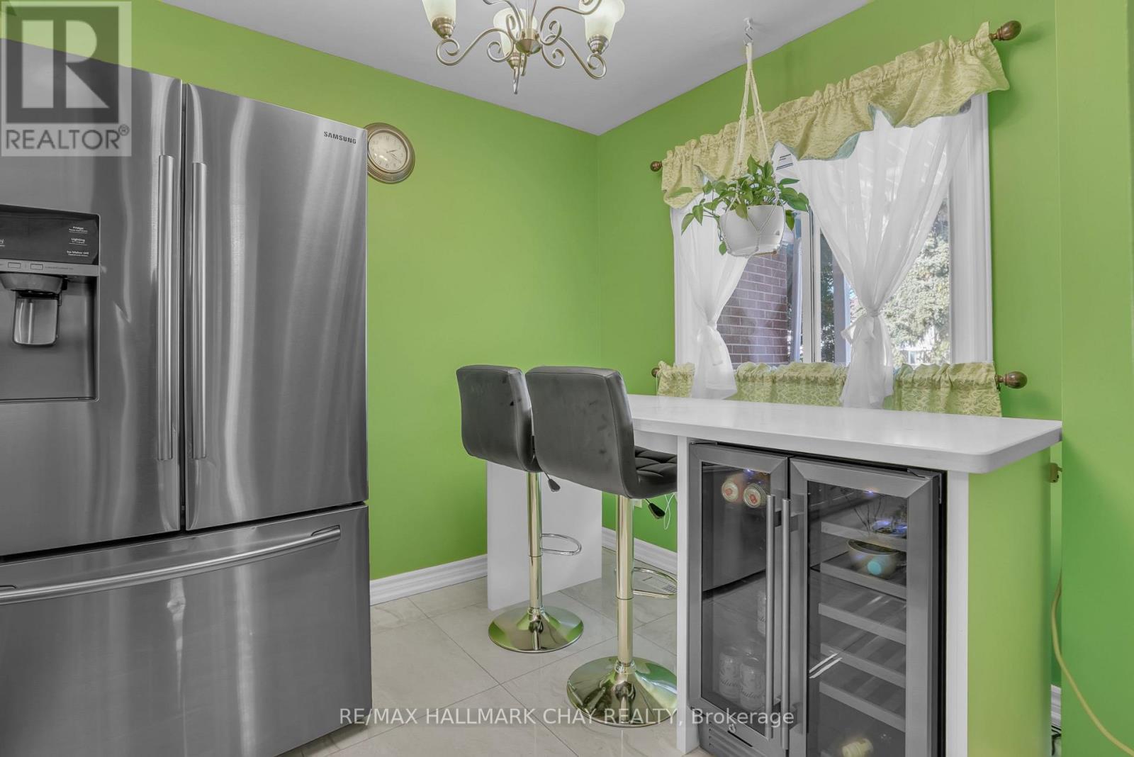 36 Purvis Crescent, Toronto, Ontario  M1B 1H9 - Photo 6 - E12871428