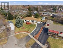 16 GRAMMAR AVENUE, St. Catharines, Ontario