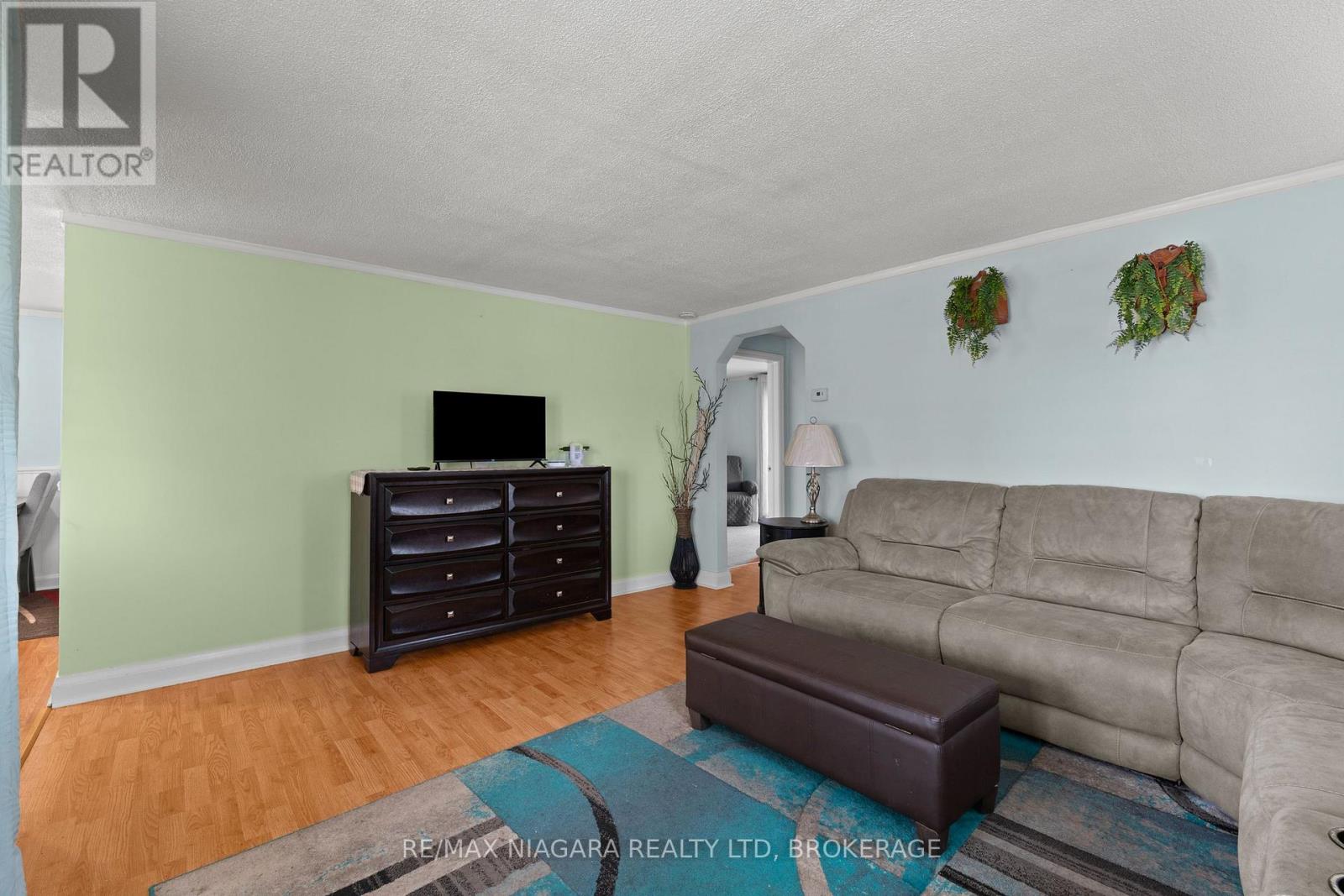 58 Harold Avenue, Welland, Ontario  L3B 1J5 - Photo 7 - X12871436