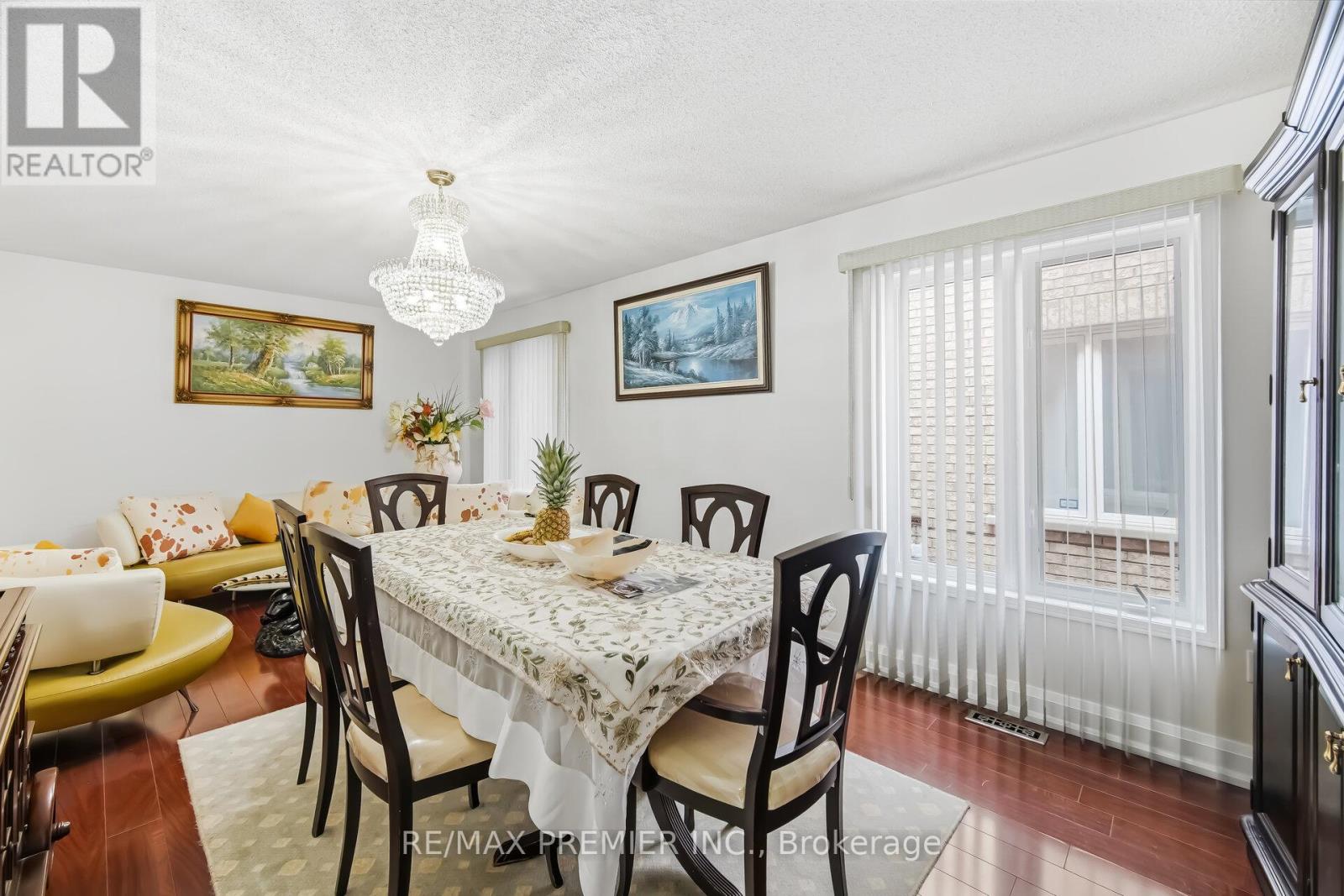 94 Apollo Road, Markham (Middlefield), Ontario  L3S 4H2 - Photo 8 - N12871508