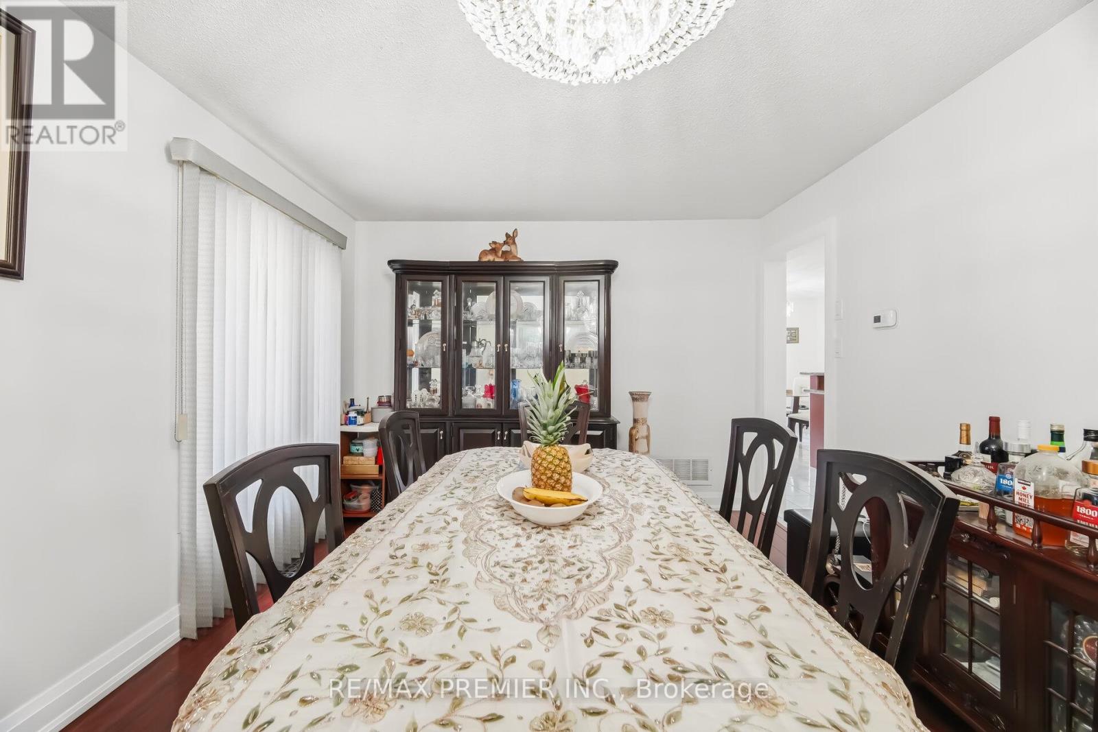 94 Apollo Road, Markham (Middlefield), Ontario  L3S 4H2 - Photo 9 - N12871508